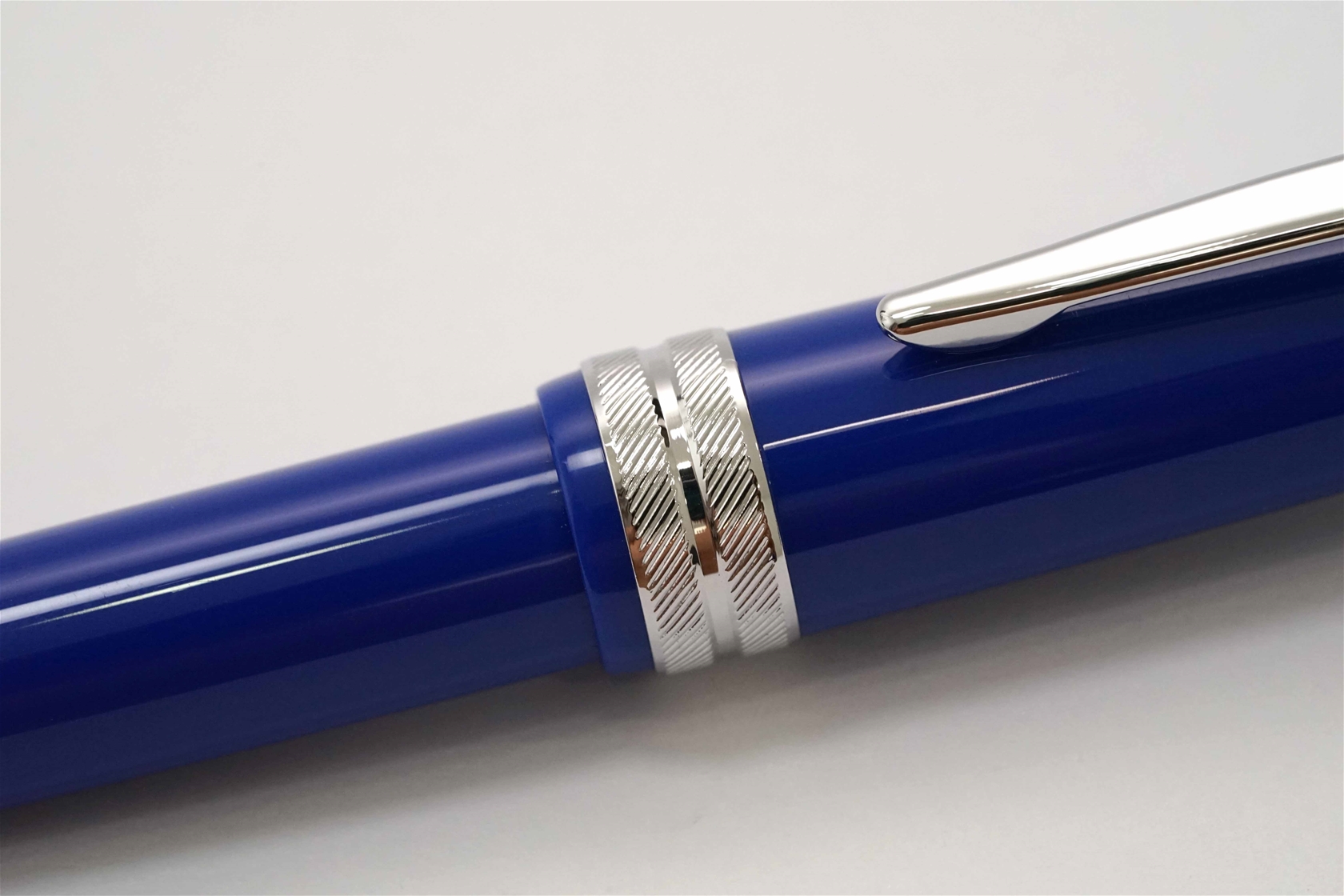 Bút bi Cross Bailey Blue Lacquer Ballpoint Pen