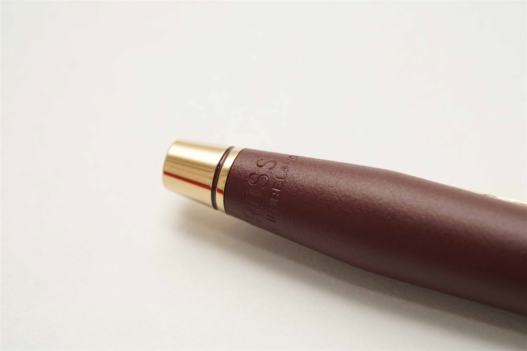 Bút bi Cross Century Classic Burgundy & Gold Ballpoint Pen