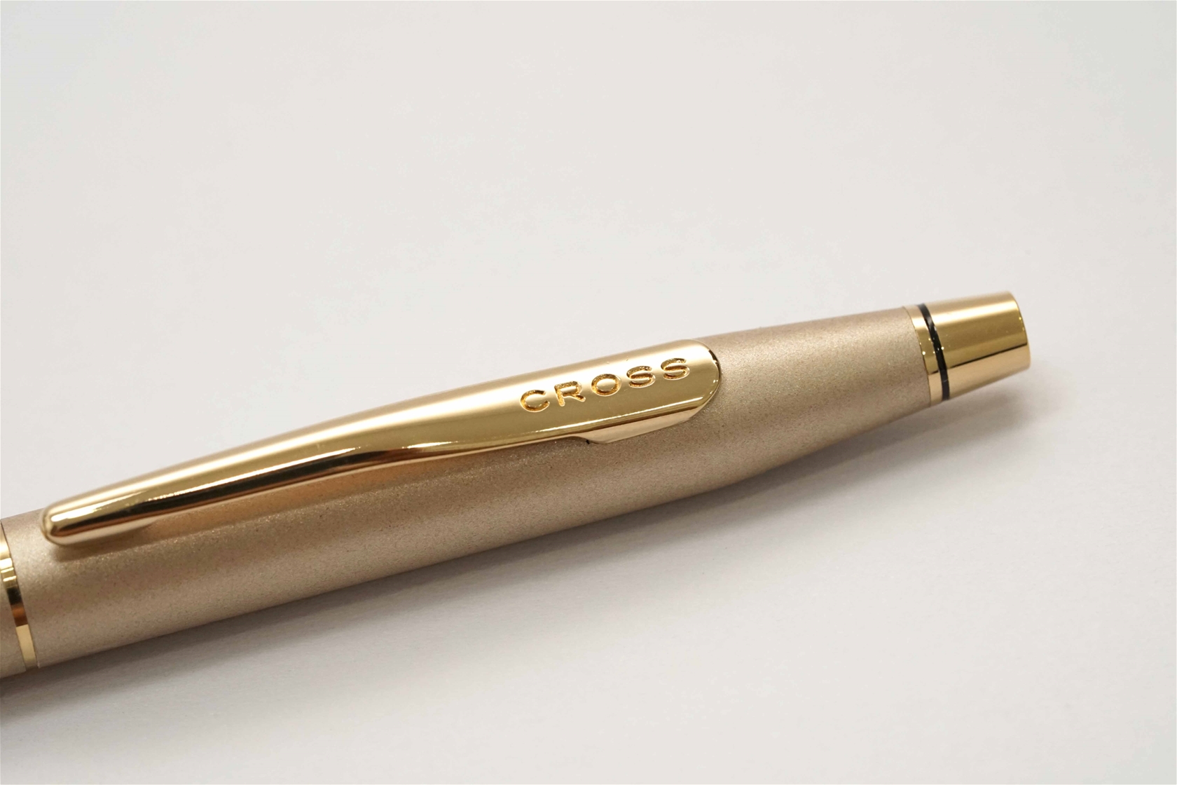 Bút bi Cross Classic Century Lumina Pearl Ballpoint Pen