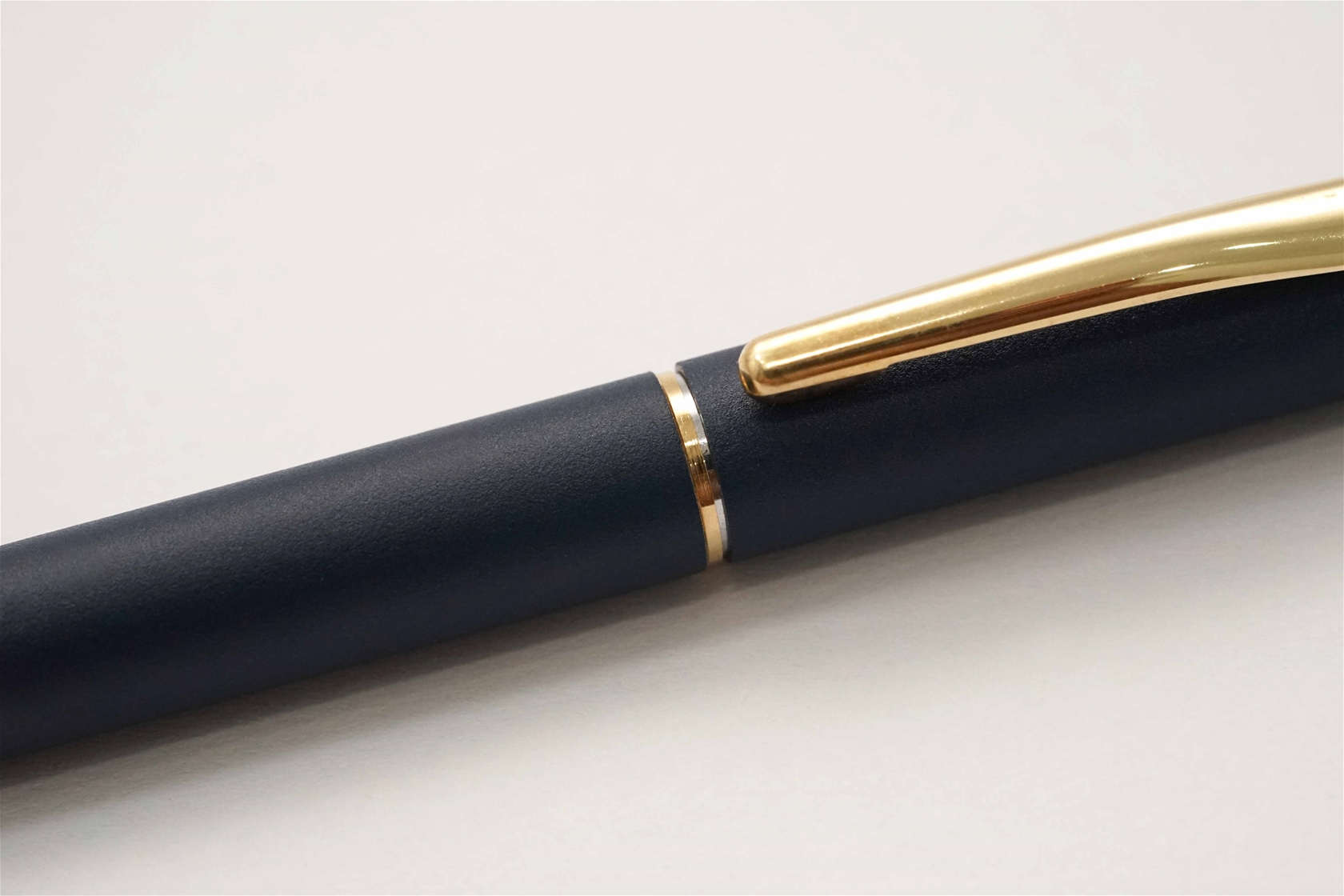 Bút bi Cross Classic Century Matte Blue Ballpoint Pen