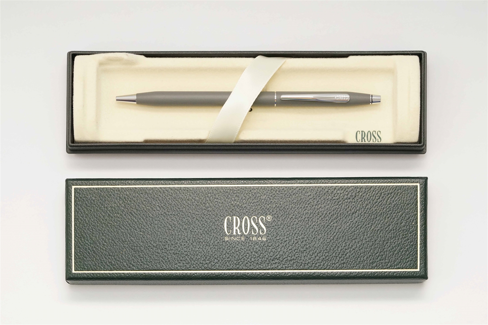 Bút bi Cross Classic Century Matte Grey Ballpoint Pen