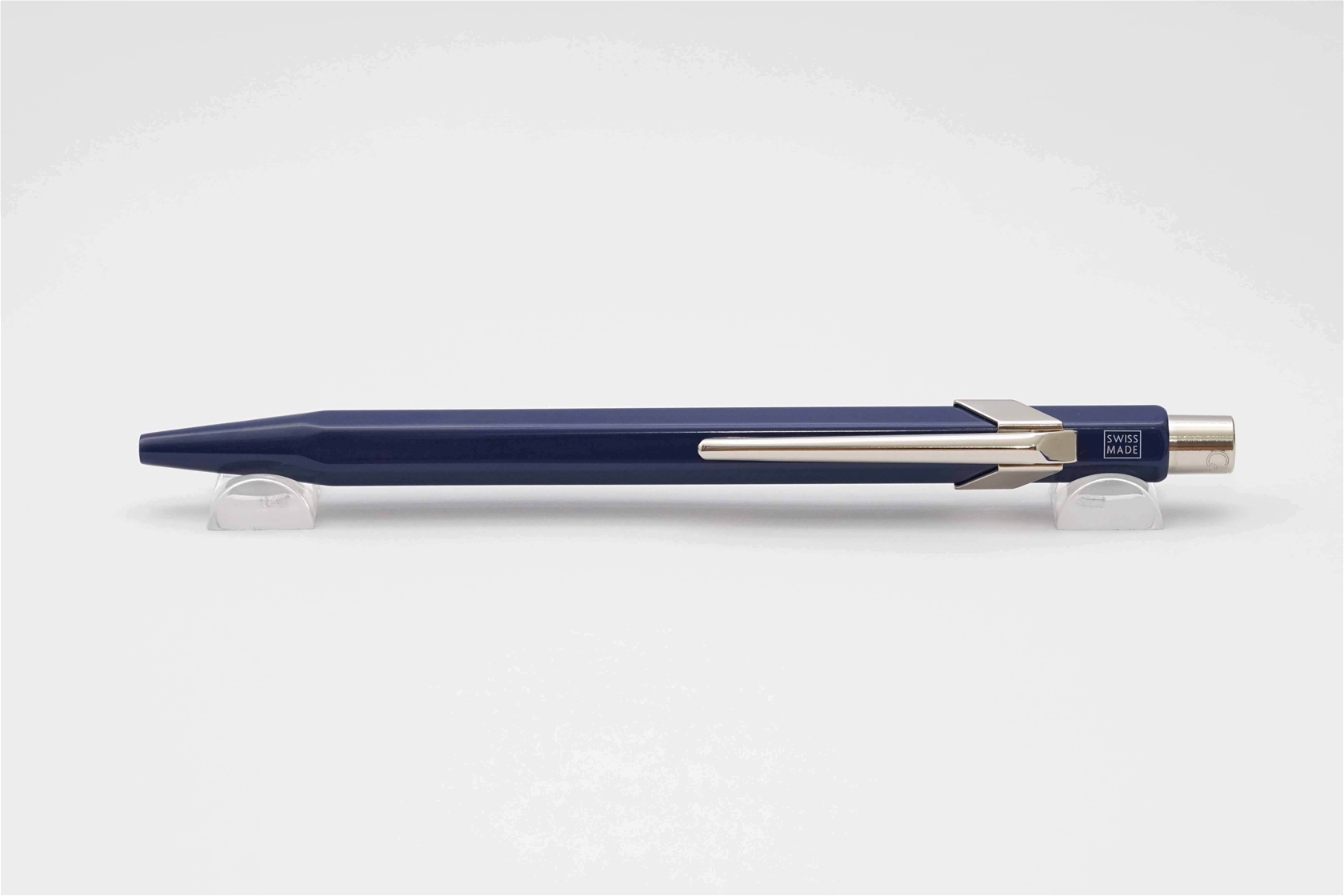 Bút bi Caran D'Ache 849 Classic Sapphire Blue Ballpoint Pen