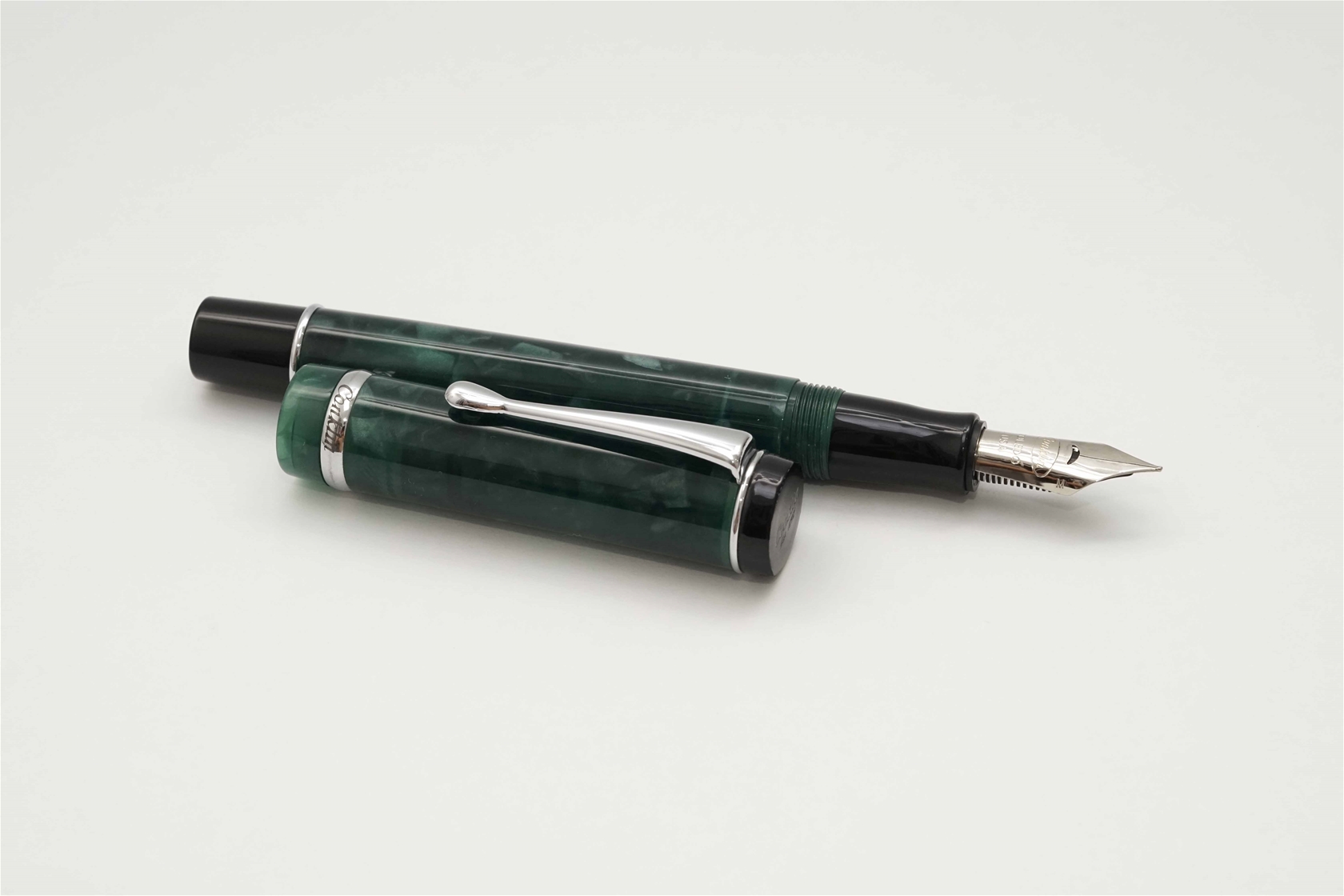 Bút máy Conklin Duragraph Forest Green & Chrome Omniflex Steel Nib