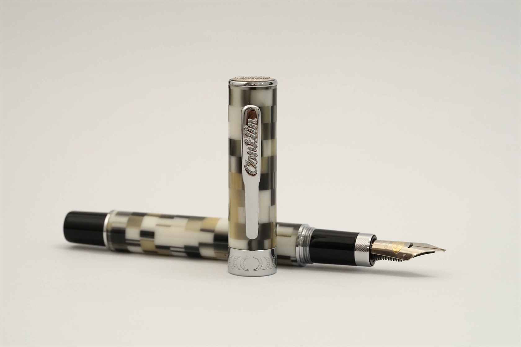 Bút máy Conklin Stylograph Mosaic Brown White Steel F