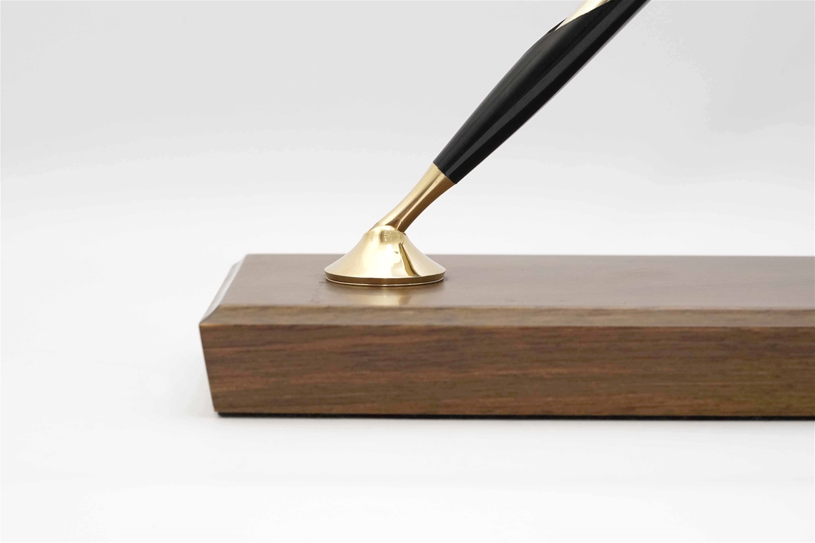 Set bút bi Cross 12K Gold Filled Ballpoint Pen Desk Set with Wood Base