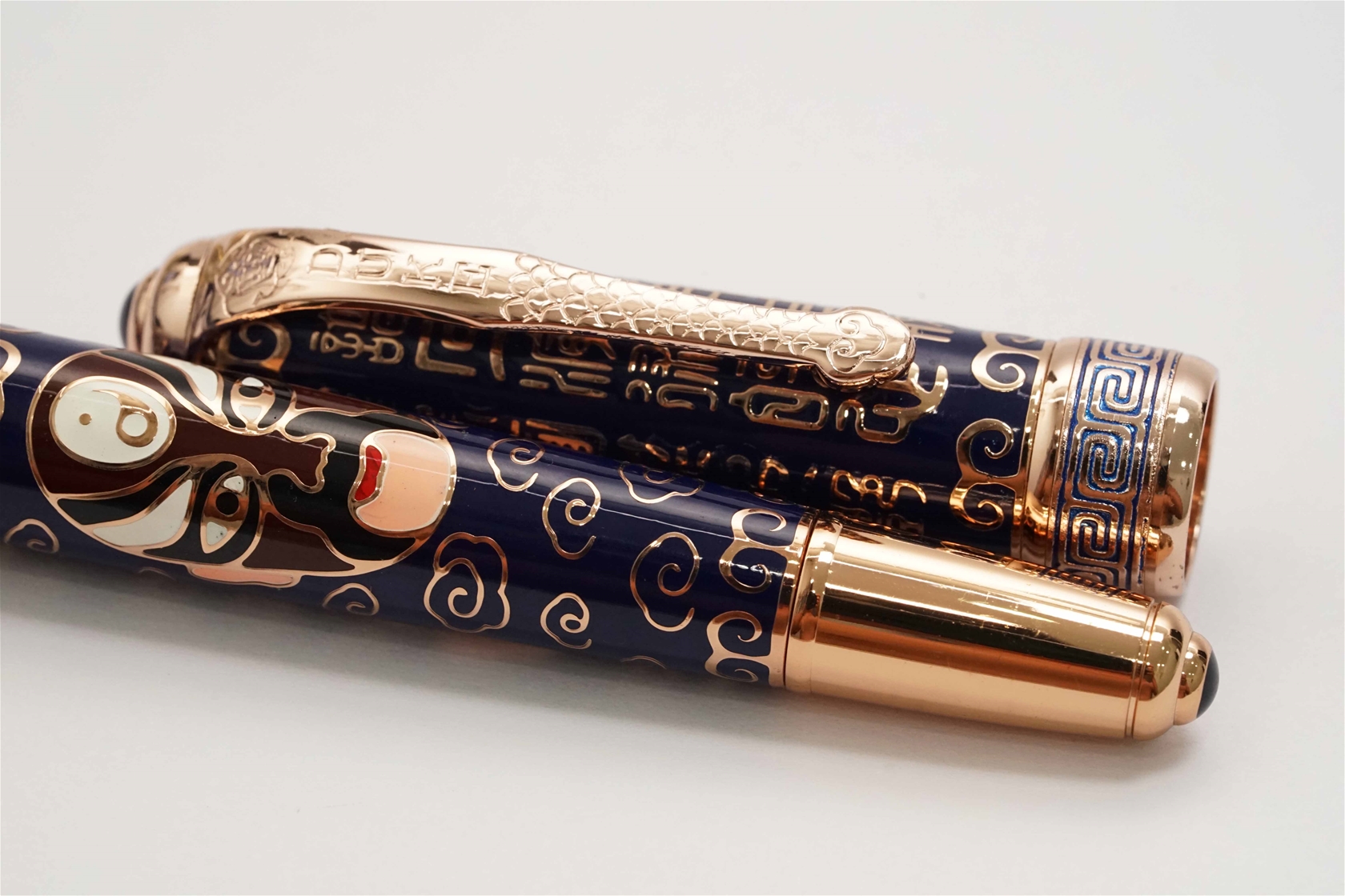 Bút máy Duke Beijing Opera Rhythm Cloisonné 18K M