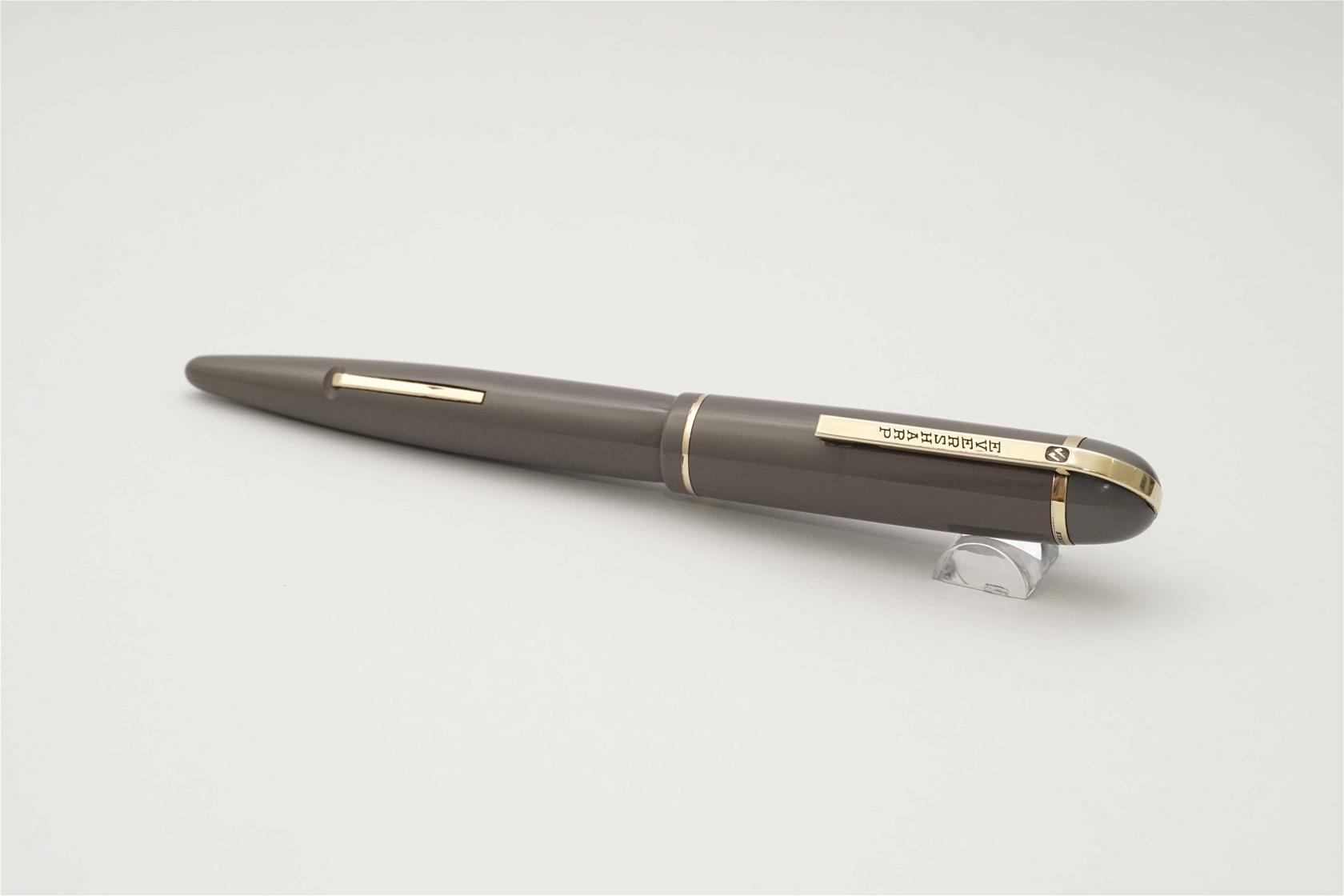 Bút máy Eversharp Skyline Gray Cap & Barrel 14K EF