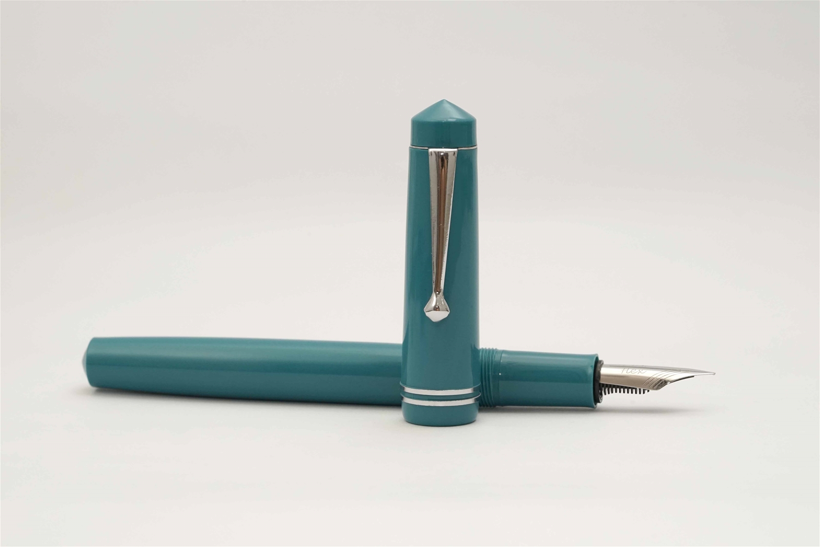 Bút máy Fountain Pen Revolution Darjeeling Teal Flex Nib 