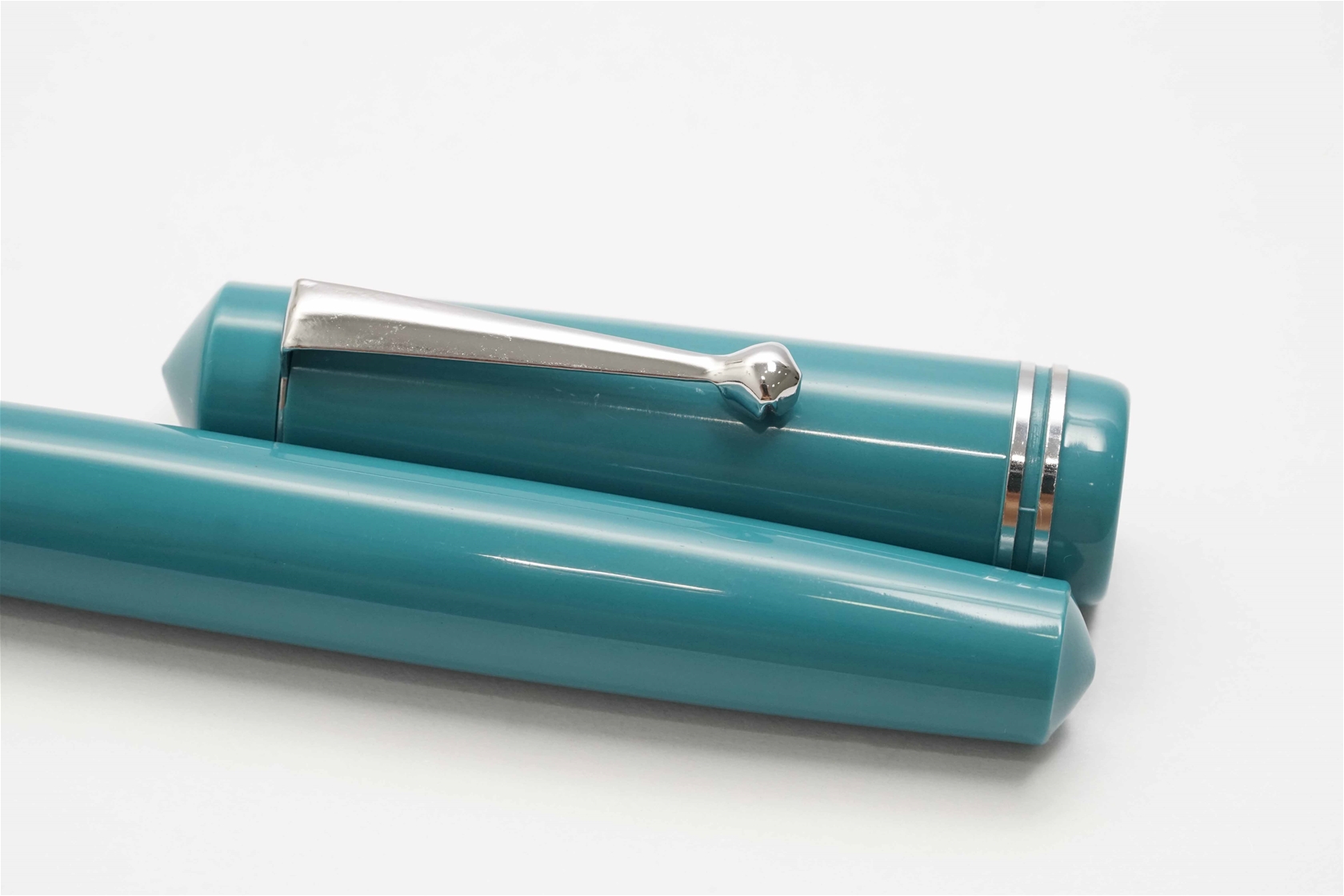 Bút máy Fountain Pen Revolution Darjeeling Teal Flex Nib 