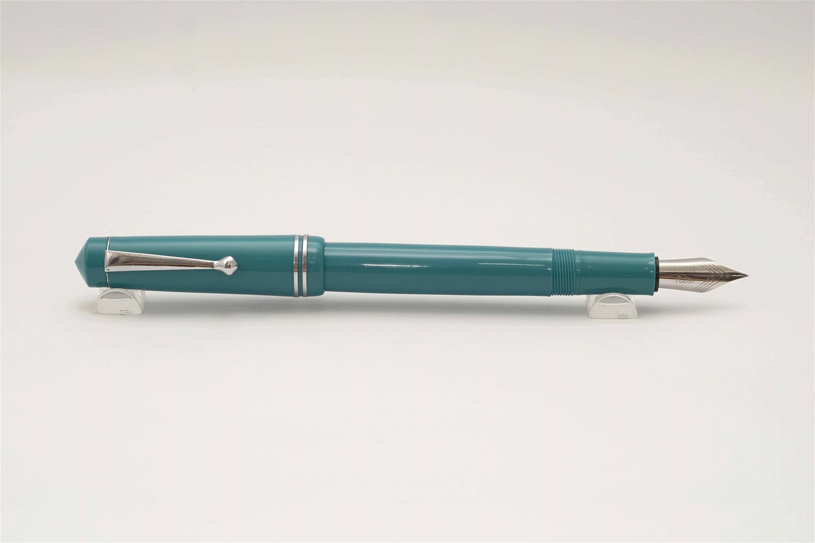 Bút máy Fountain Pen Revolution Darjeeling Teal Flex Nib 