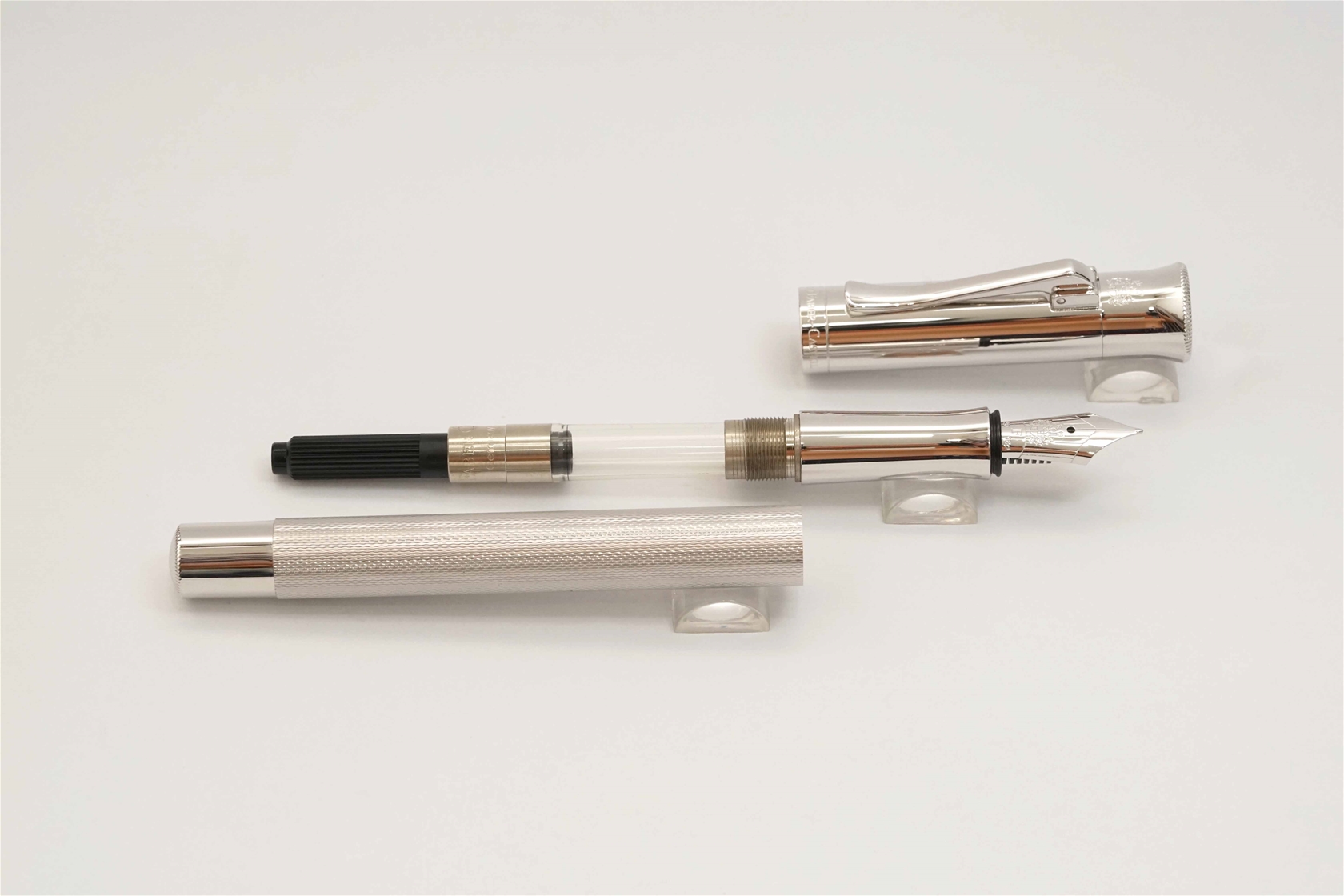 Bút máy Graf Von Faber-Castell Guilloche Rhodium 18K F 