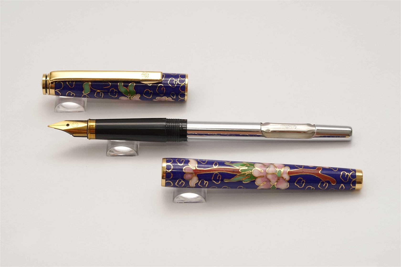 Set bút máy và đồng hồ Hero Blue Lacquer Floral 