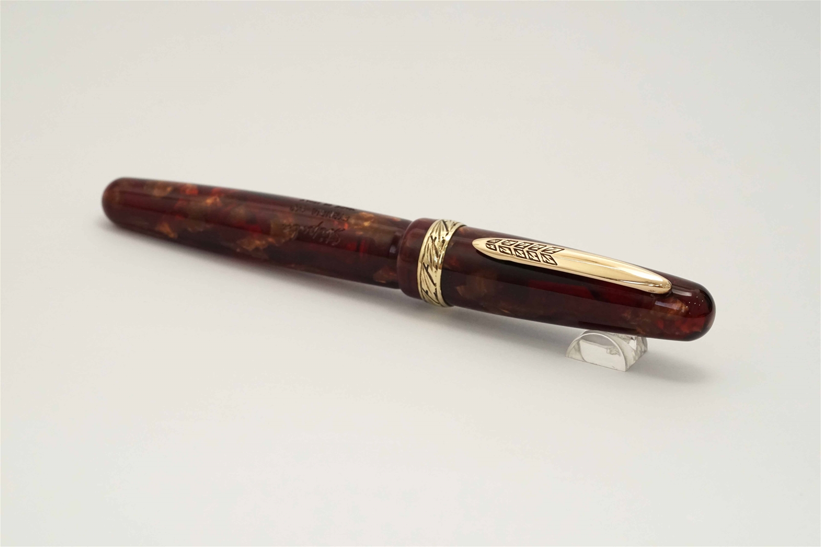 Bút máy Stipula Etruria 349 Amber Celluloid Limited Edition 18K M
