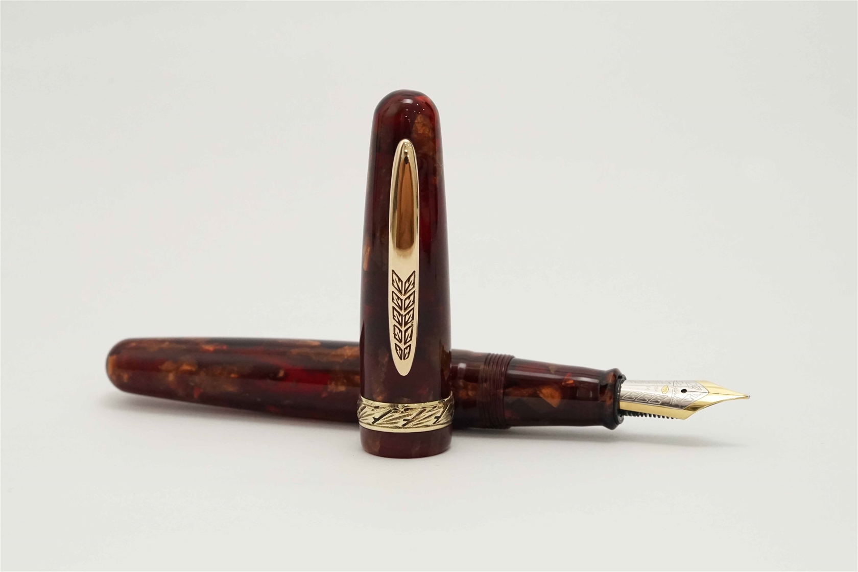 Bút máy Stipula Etruria 349 Amber Celluloid Limited Edition 18K M