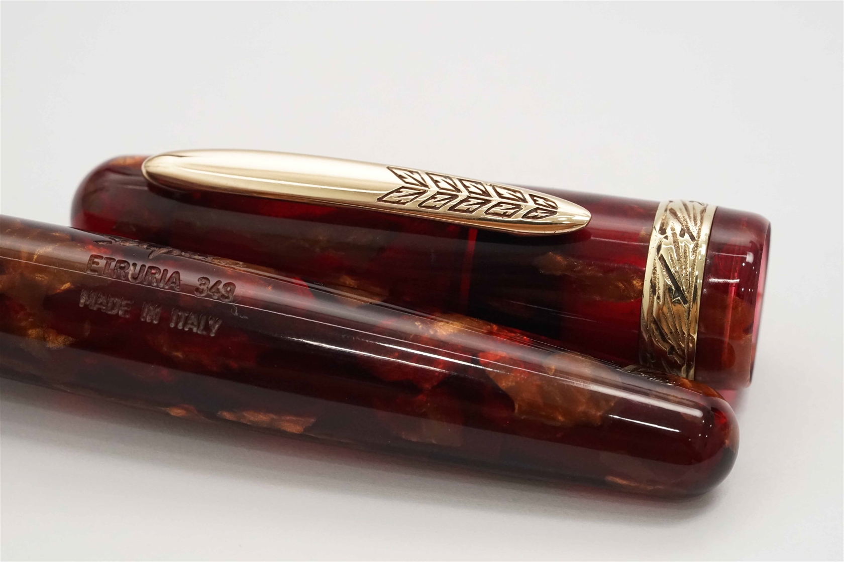 Bút máy Stipula Etruria 349 Amber Celluloid Limited Edition 18K M