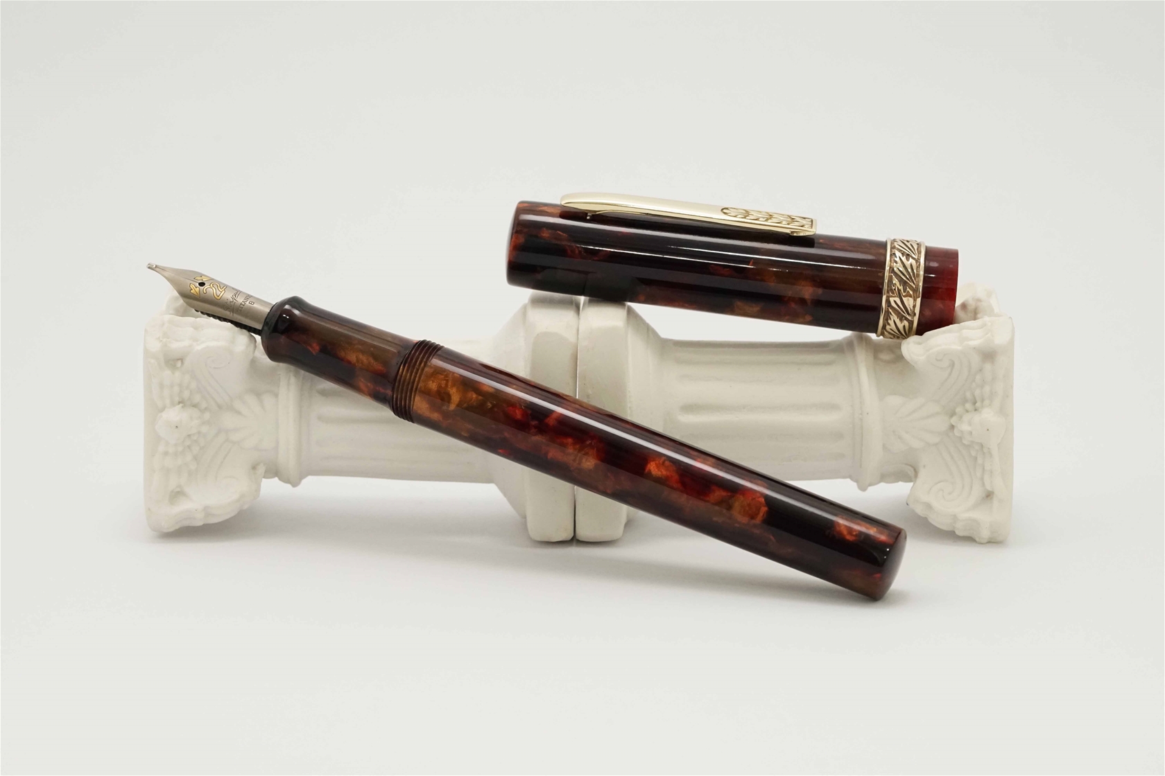Bút máy Stipula Florentia 0418 Amber Celluloid Limited Edition Titanium B