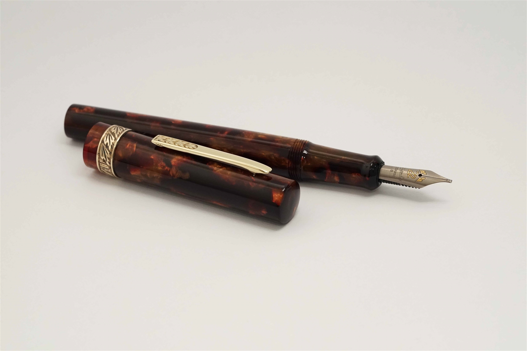 Bút máy Stipula Florentia 0418 Amber Celluloid Limited Edition Titanium B