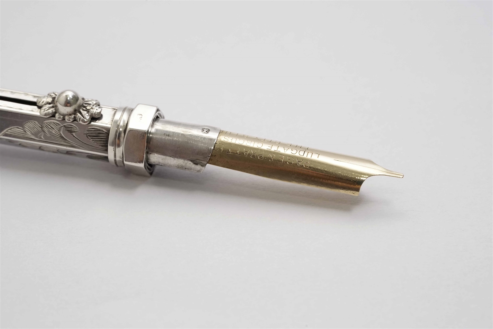 Bút Victorian Silver Sliding Dipping Pen & Propelling Pencil by William Vale & Son