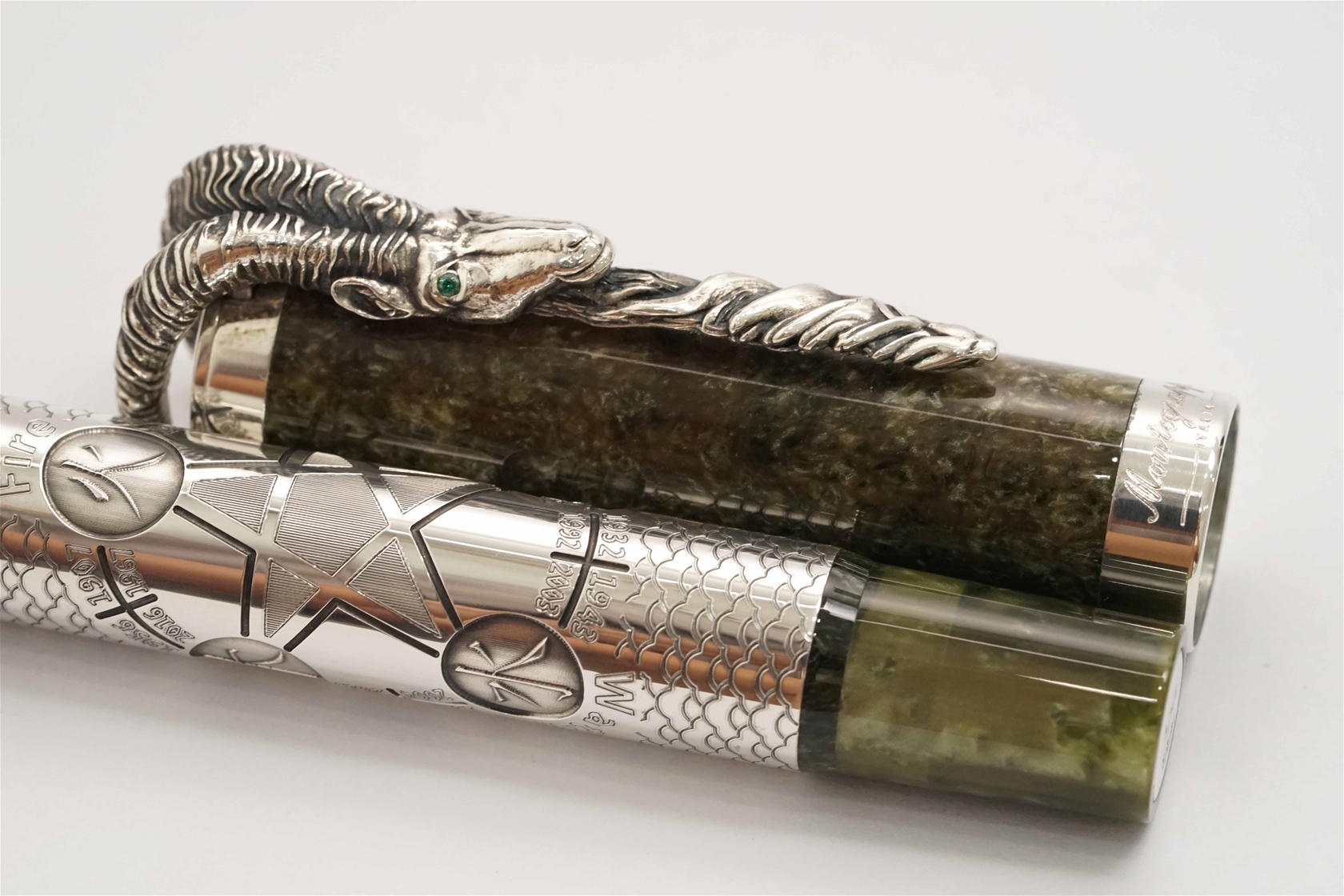 Bút máy Montegrappa Limited Edition 2015 Goat Oriental Zodiac Collection 18K F