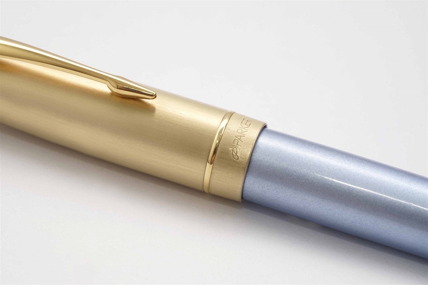 Bút máy Parker 100 Diamond Blue 18K XF