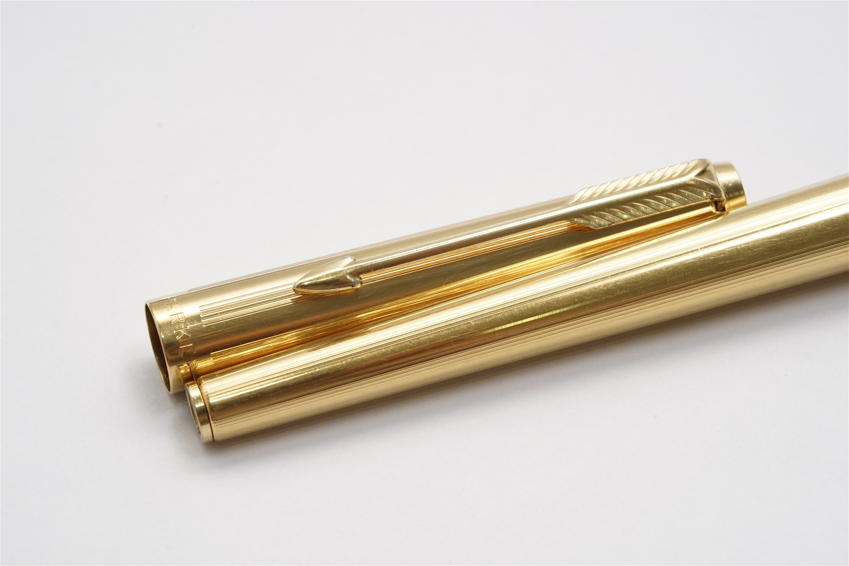 Bút máy Parker 180 Imperial Gold Plated 14K XM