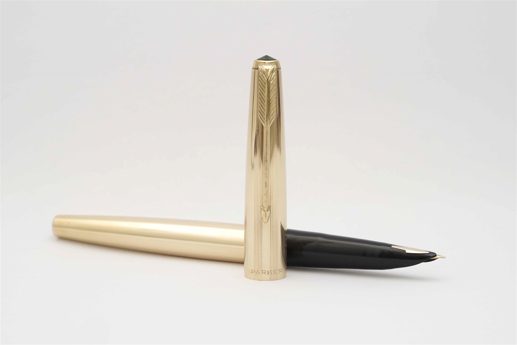 Bút máy Parker 61 Insignia 12K Gold Filled 14K F