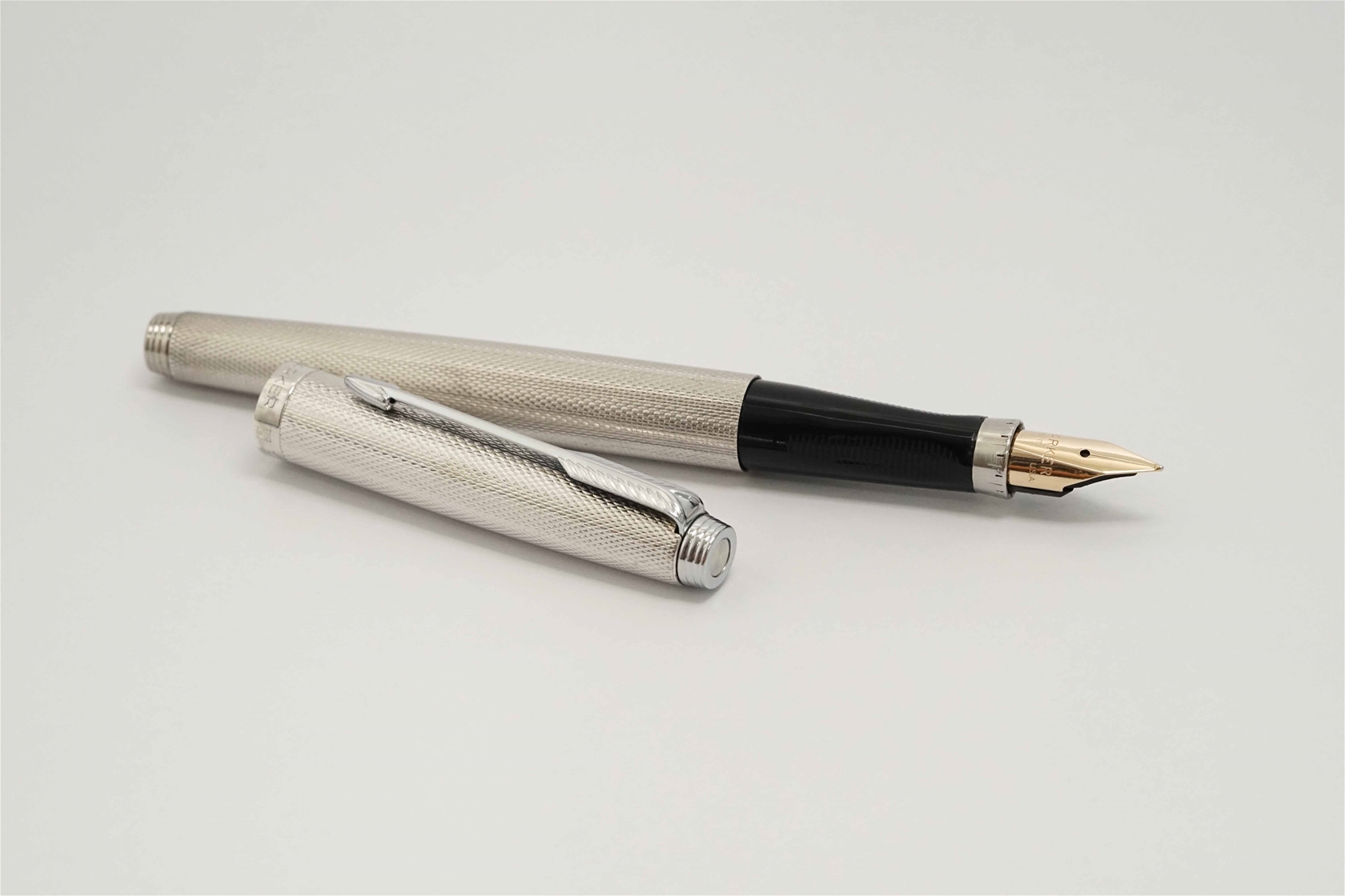 Bút máy Parker 75 Barleycorn Silver Plated 14K XF
