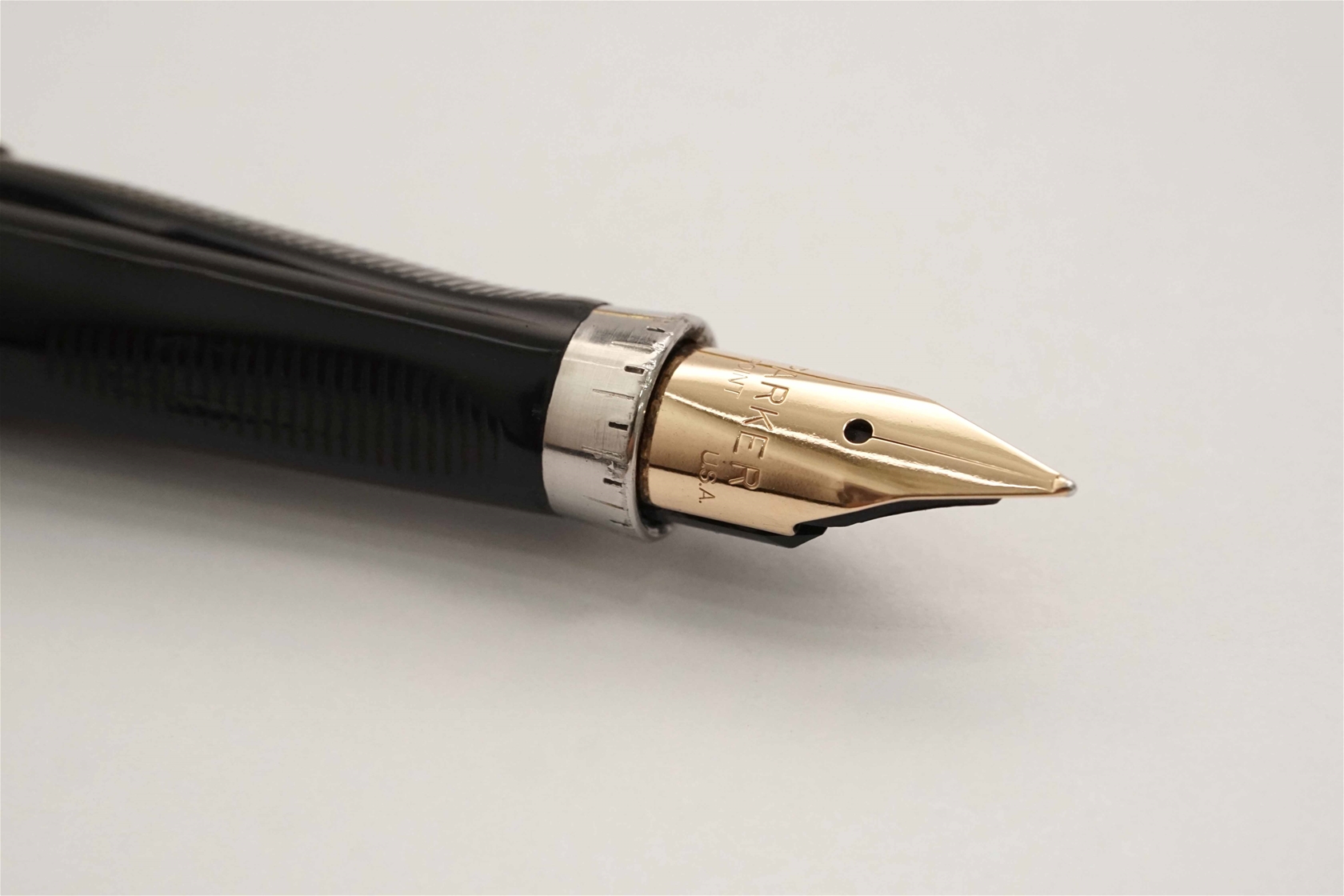 Bút máy Parker 75 Barleycorn Silver Plated 14K XF