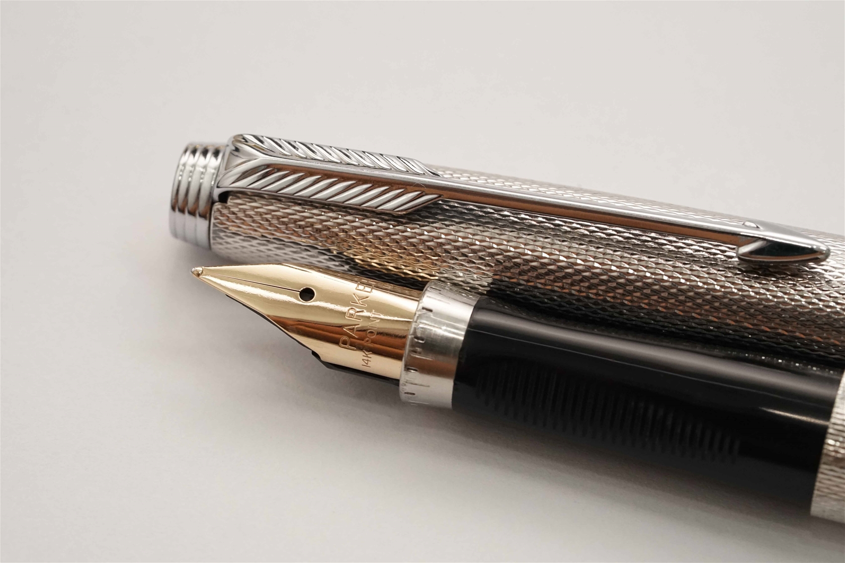 Bút máy Parker 75 Barleycorn Silver Plated 14K XF
