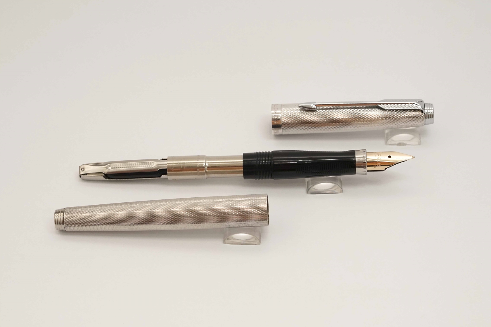Bút máy Parker 75 Barleycorn Silver Plated 14K XF