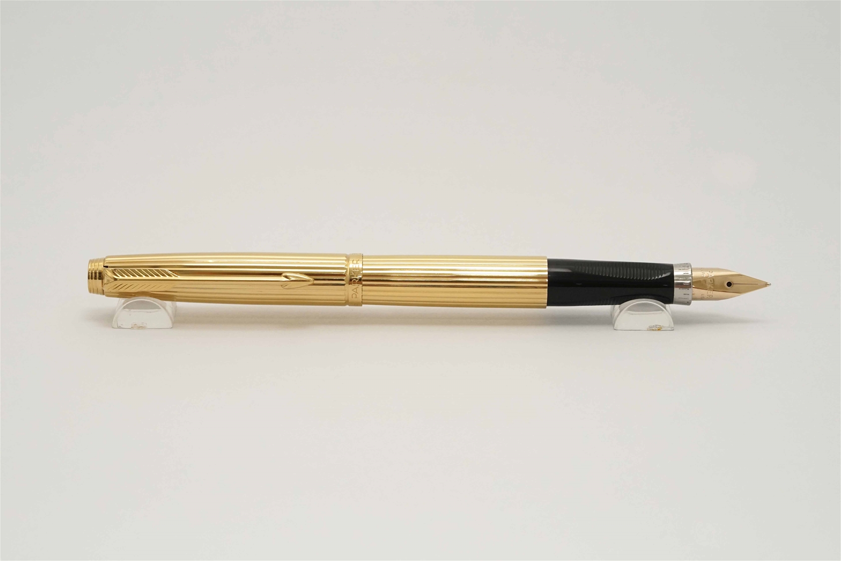 Bút máy Parker 75 Godron 20 Micron Gold Plated 14K XF