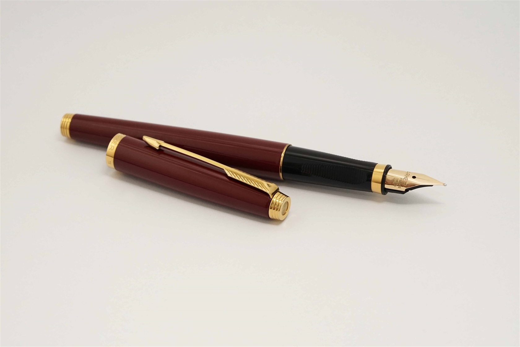 Bút máy Parker 75 Red Laquer Urushi 14K EF
