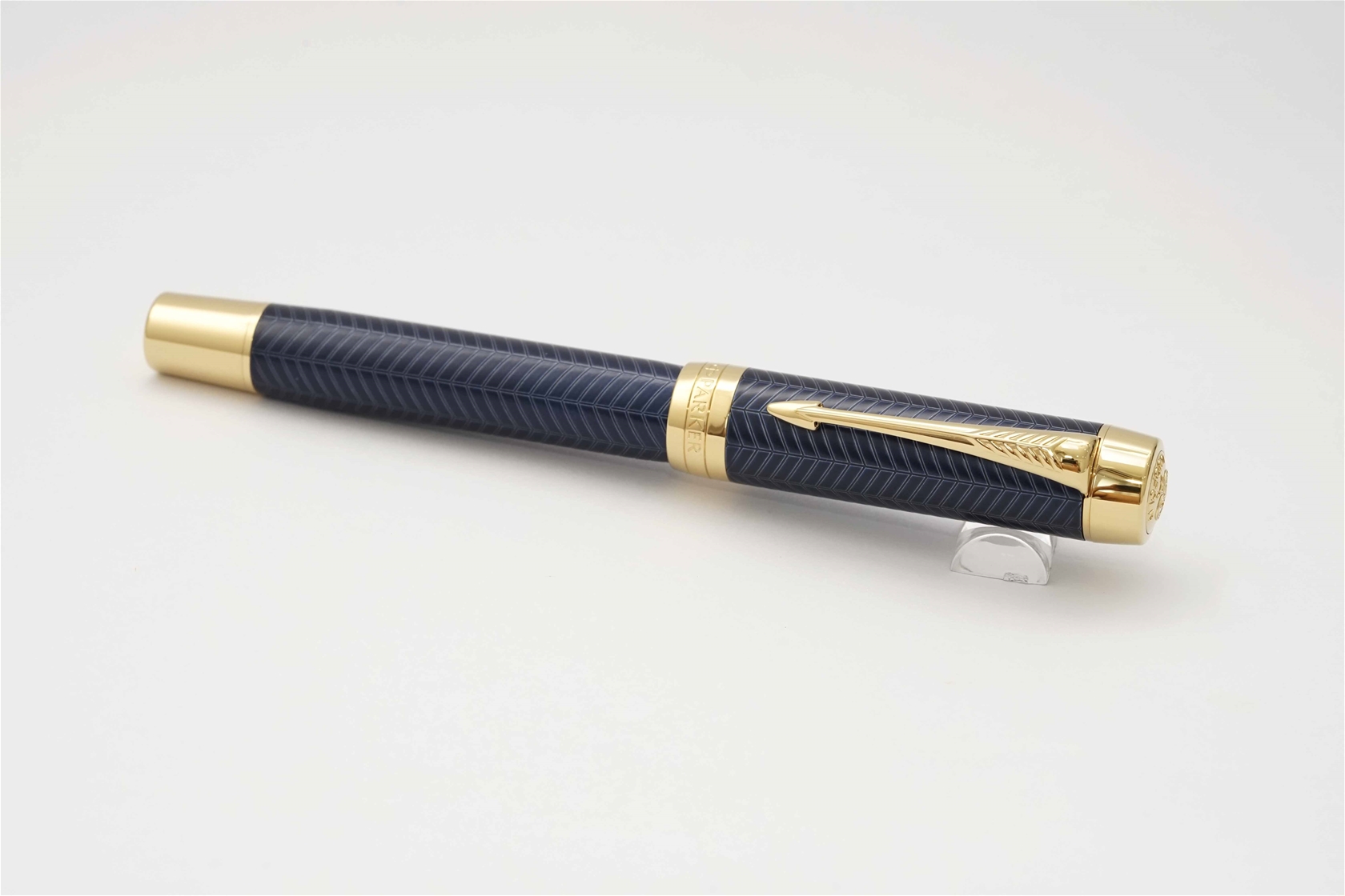 Bút máy Parker Duofold Centennial Prestige Blue Chevron 18K M