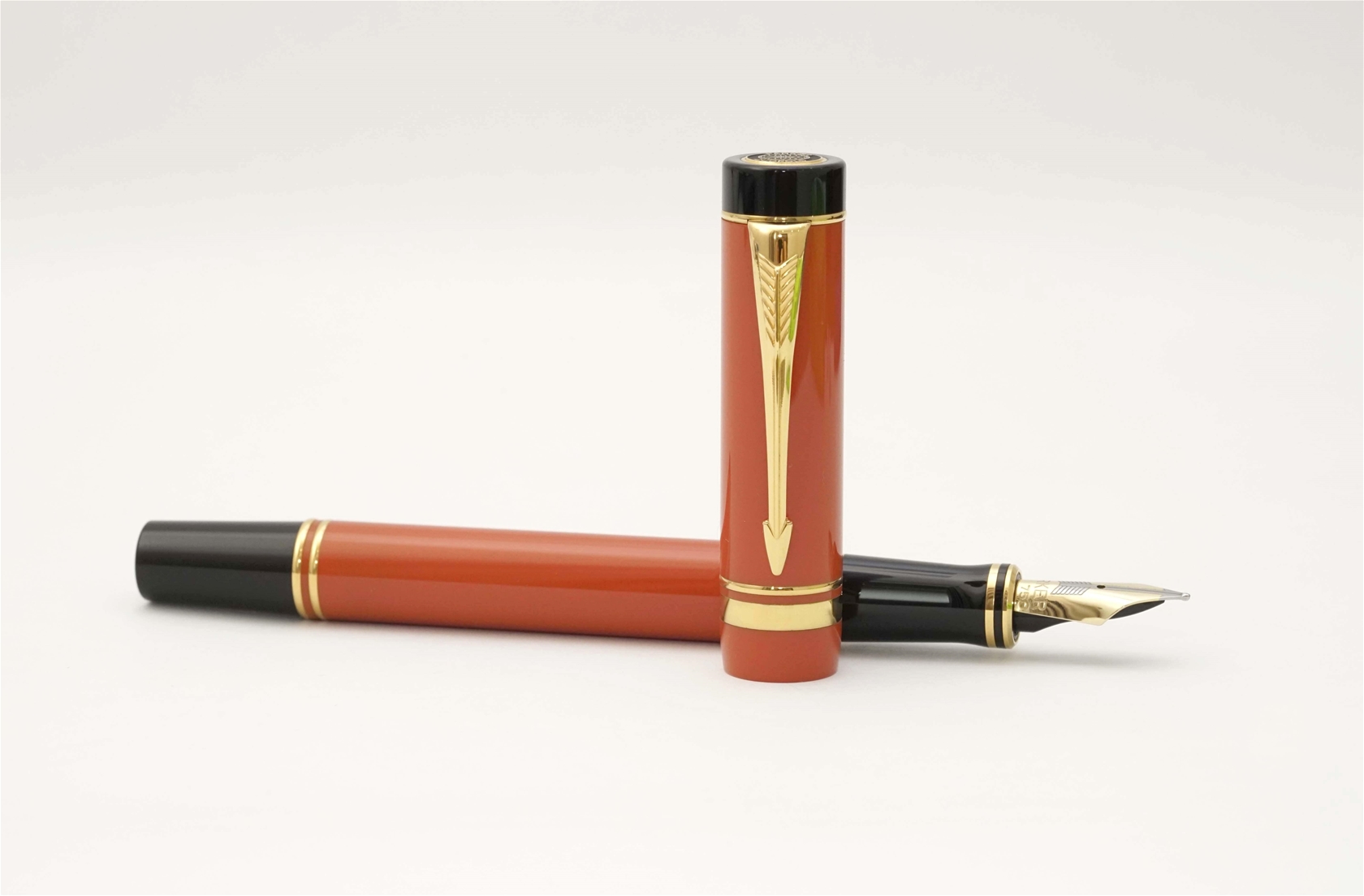 Bút máy Parker Duofold International Orange Special Edition 18K F