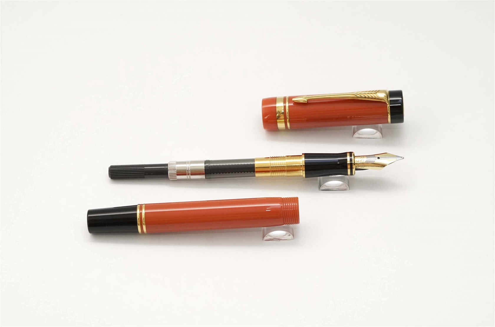 Bút máy Parker Duofold International Orange Special Edition 18K F