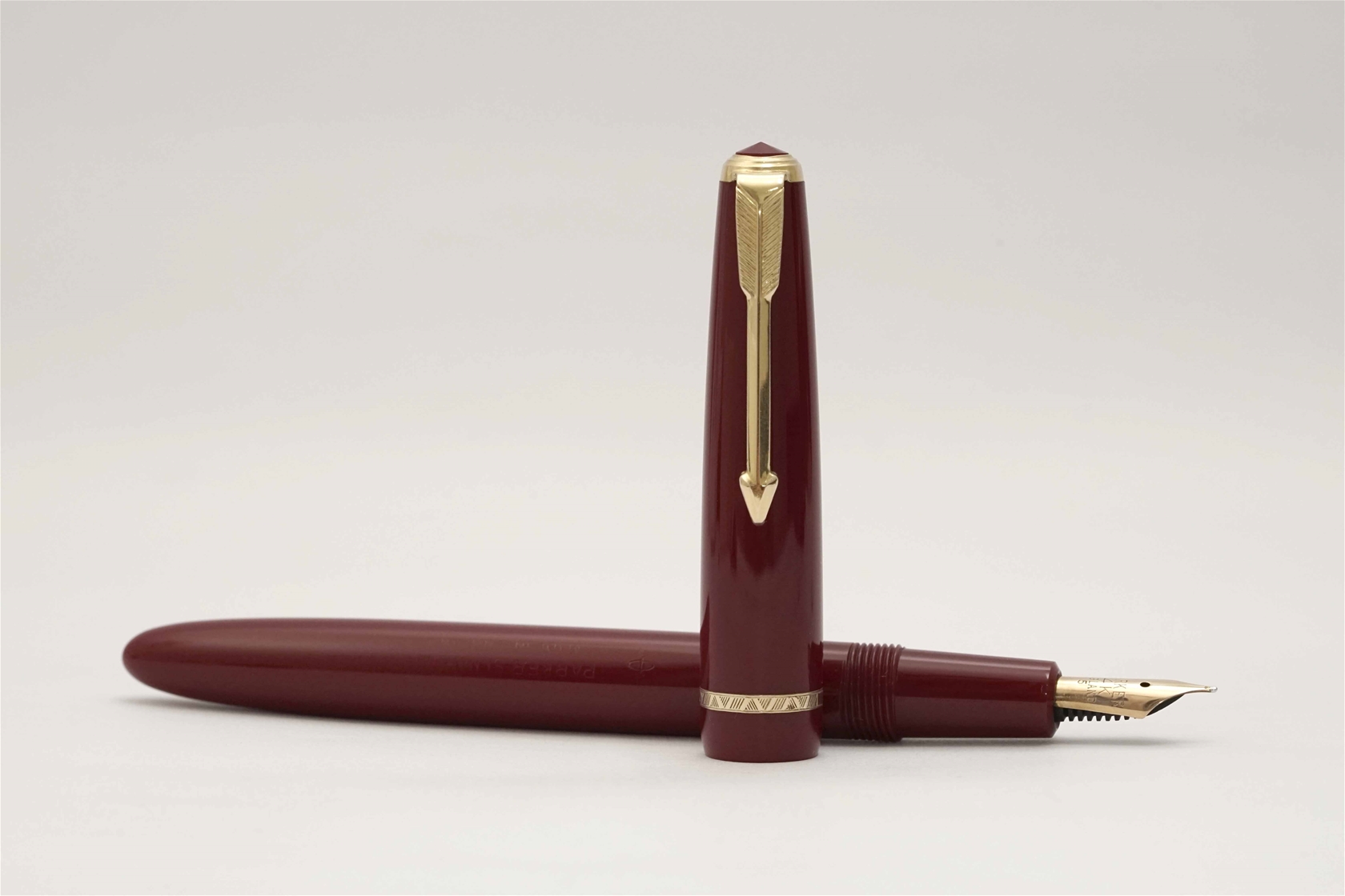 Bút máy Parker Duofold Slimfold Burgundy 14K F