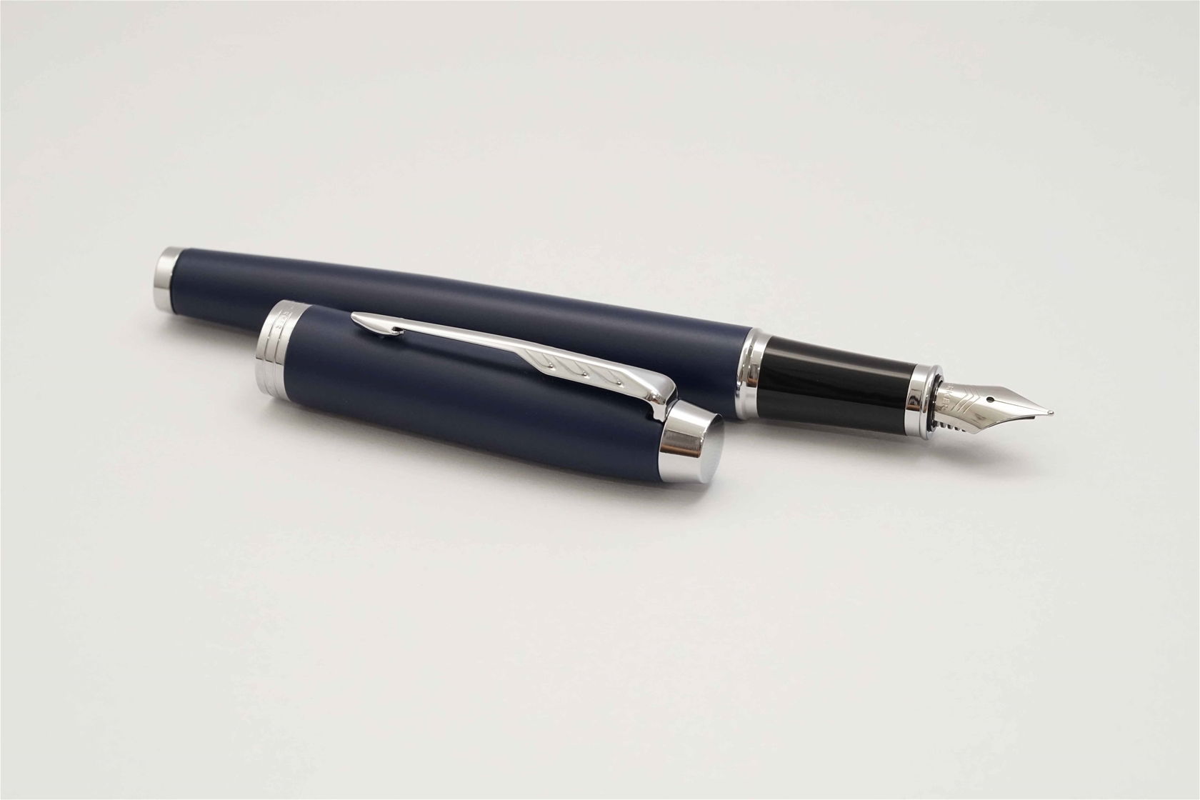 Bút máy Parker IM Matte Blue CT Steel F 