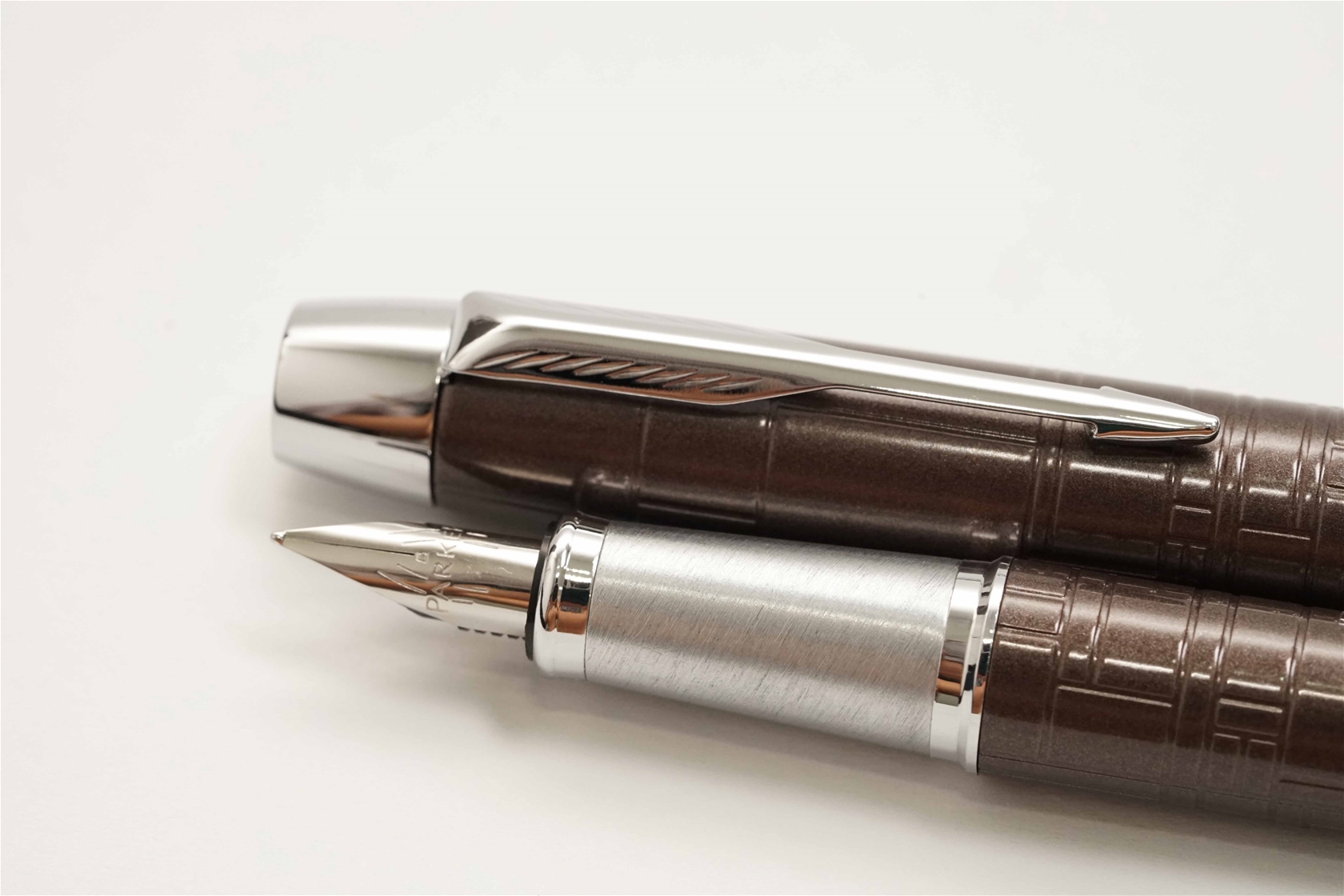 Bút máy Parker IM Premium Metallic Brown CT Steel F