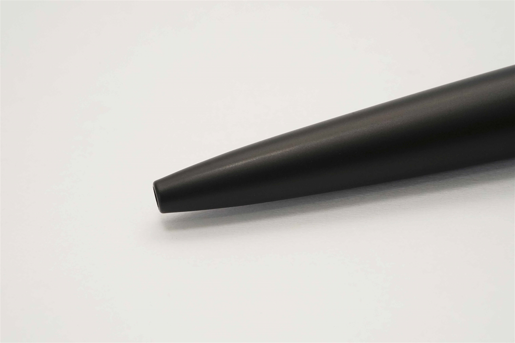 Bút bi Parker Jotter XL Monochrome Matte Black Ballpoint Pen