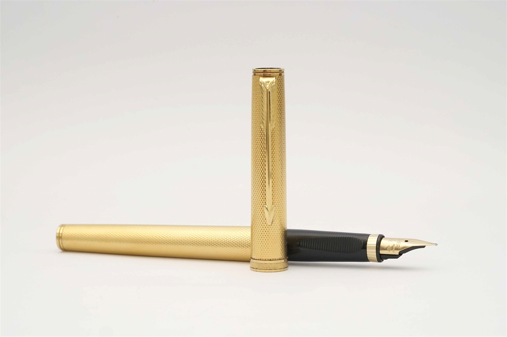 Bút máy Parker Premier Gold Plated Grain d’ORGE Barleycorn 18K F