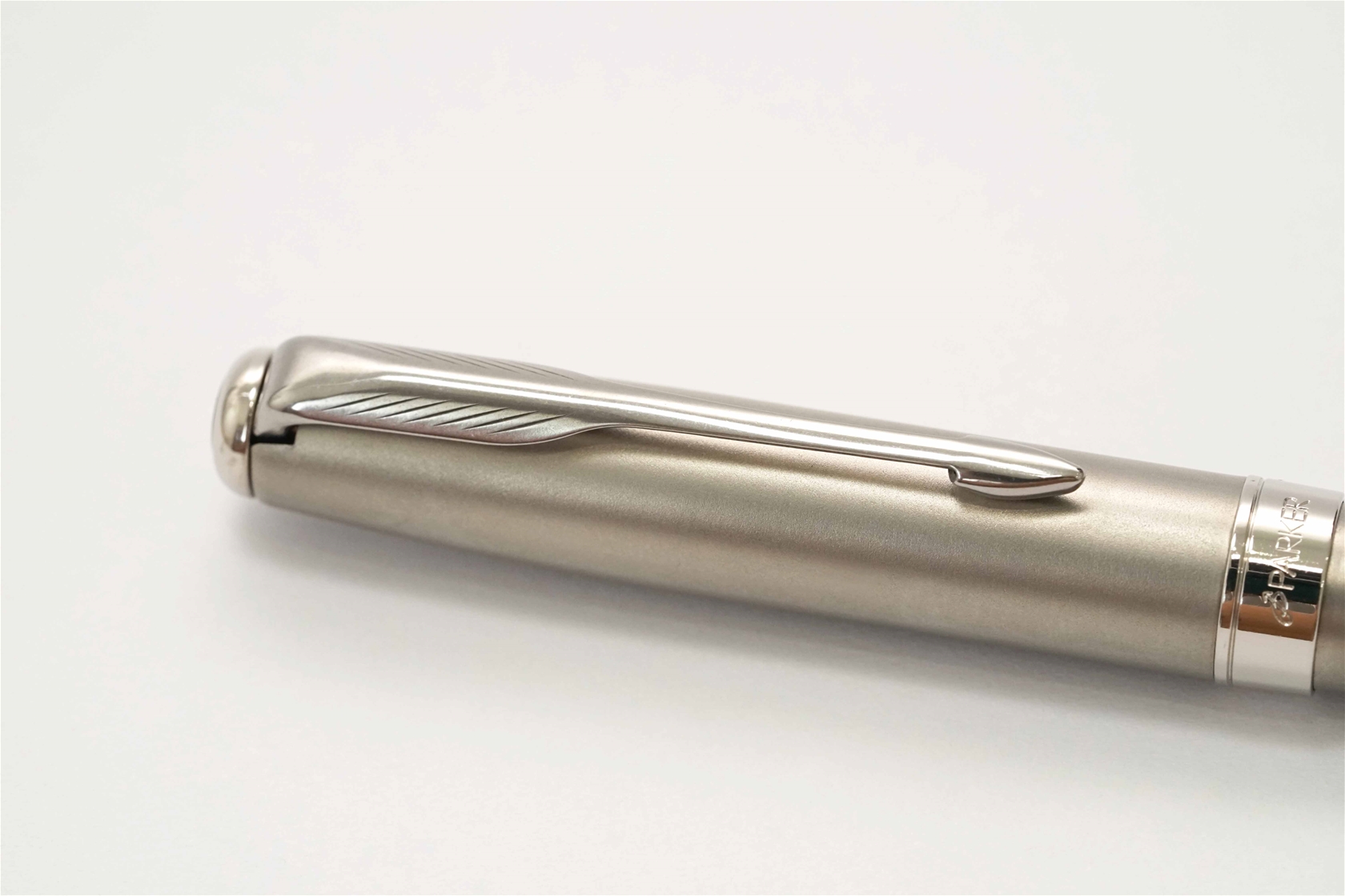 Bút bi Parker Sonnet 2007 Stainless Steel CT Ballpoint Pen