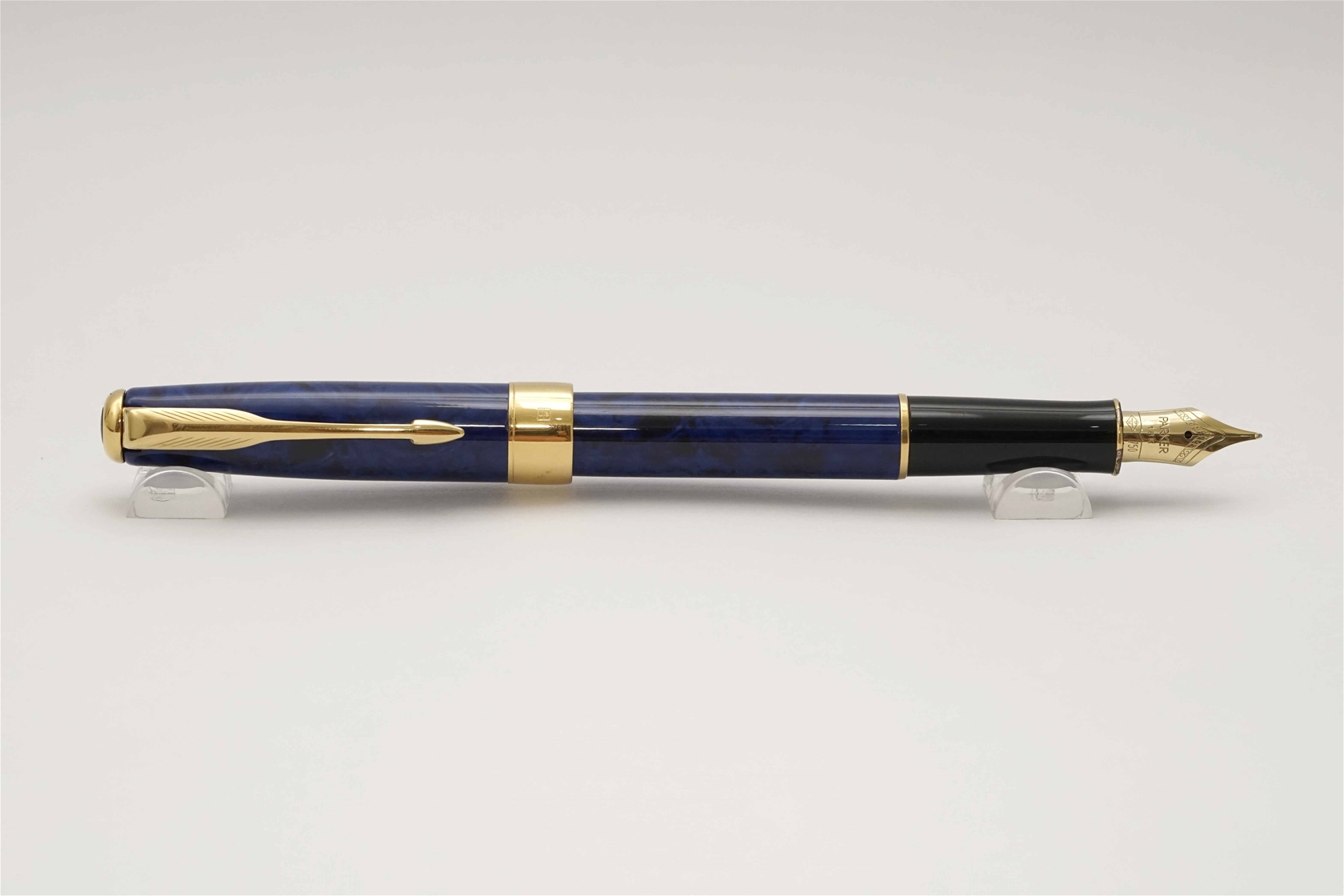 Bút máy Parker Sonnet Blue Marble GT 18K M