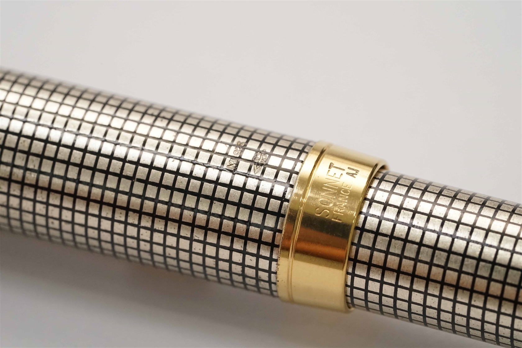 Bút máy Parker Sonnet Cisele Sterling Silver 18K B