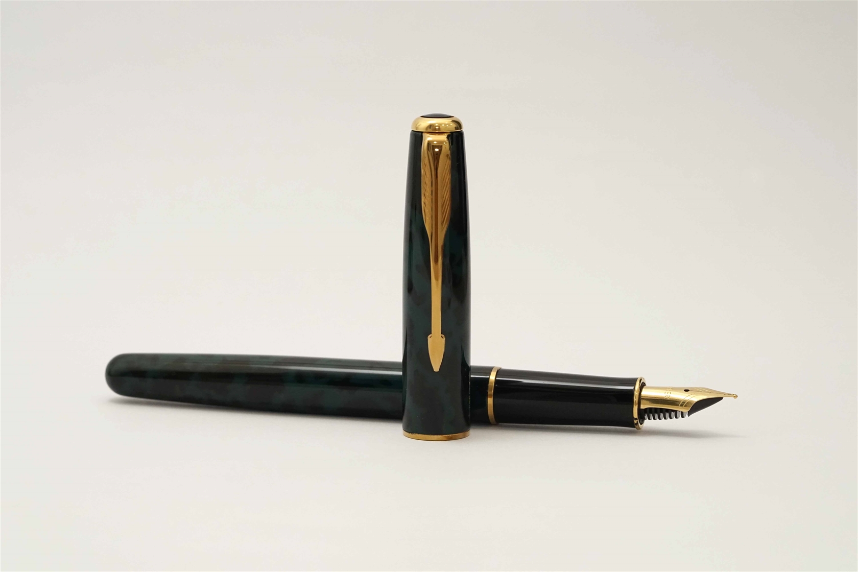 Bút máy Parker Sonnet Green Marble GT Steel F