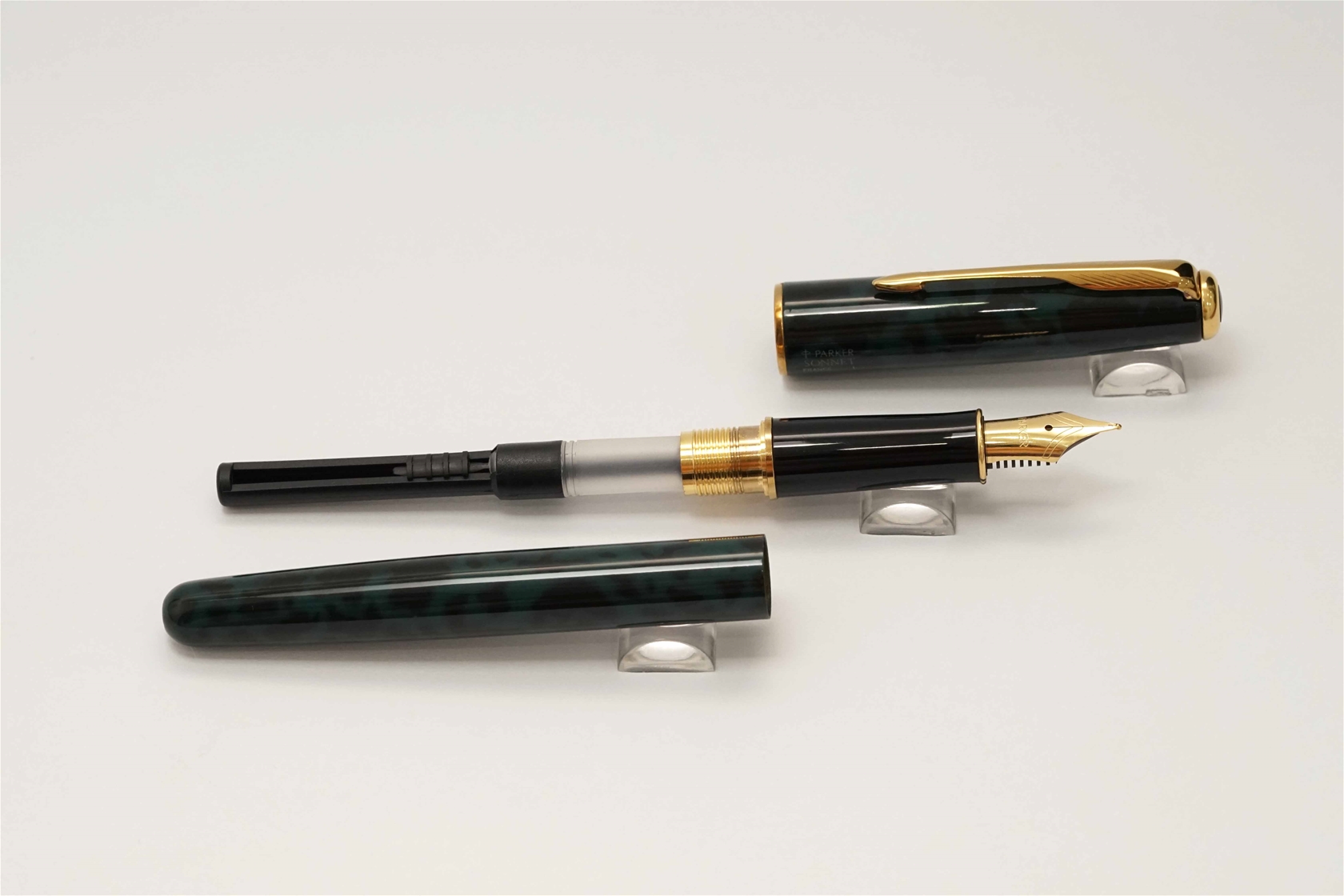 Bút máy Parker Sonnet Green Marble GT Steel F