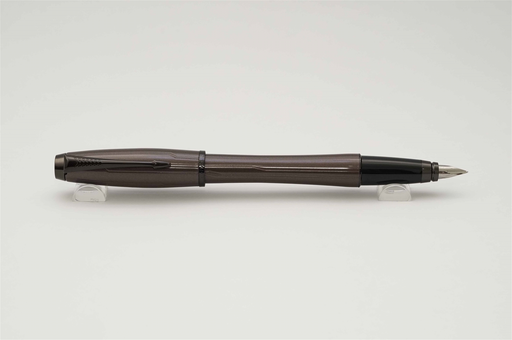 Bút máy Parker Urban Premium Metallic Brown Lacquer Steel F