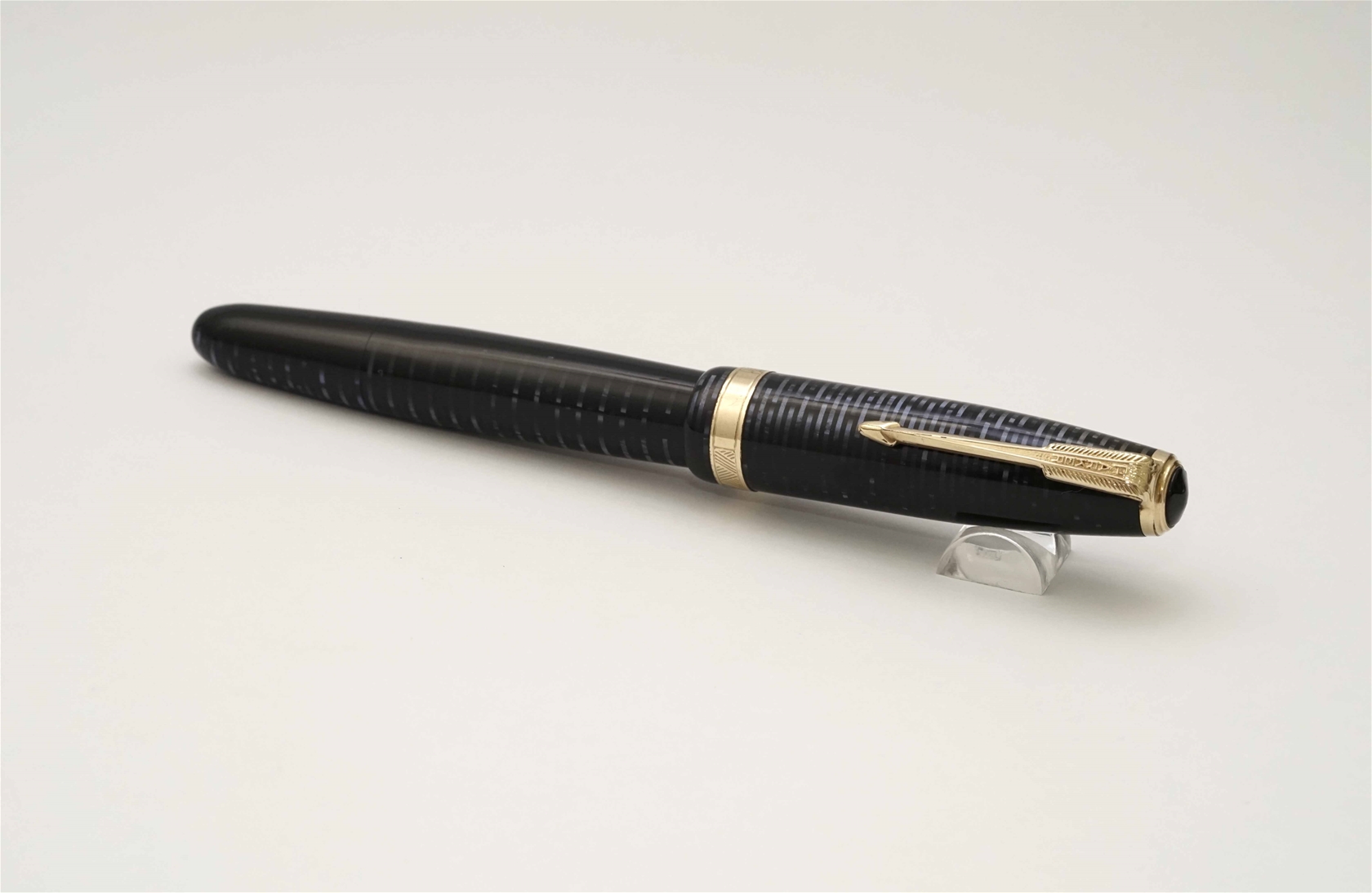 Bút máy Parker Vacumatic Azure Blue 14K F