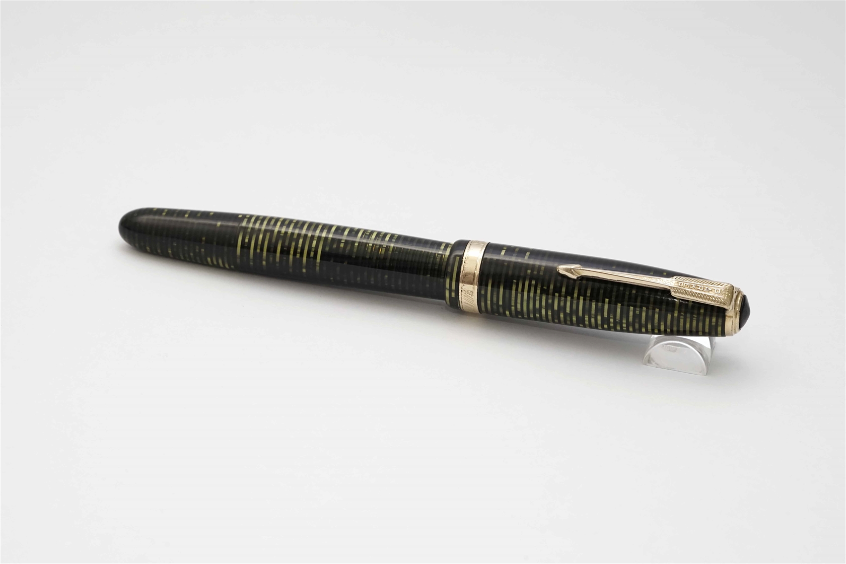 Bút máy Parker Vacumatic Brown Pearl 14K F