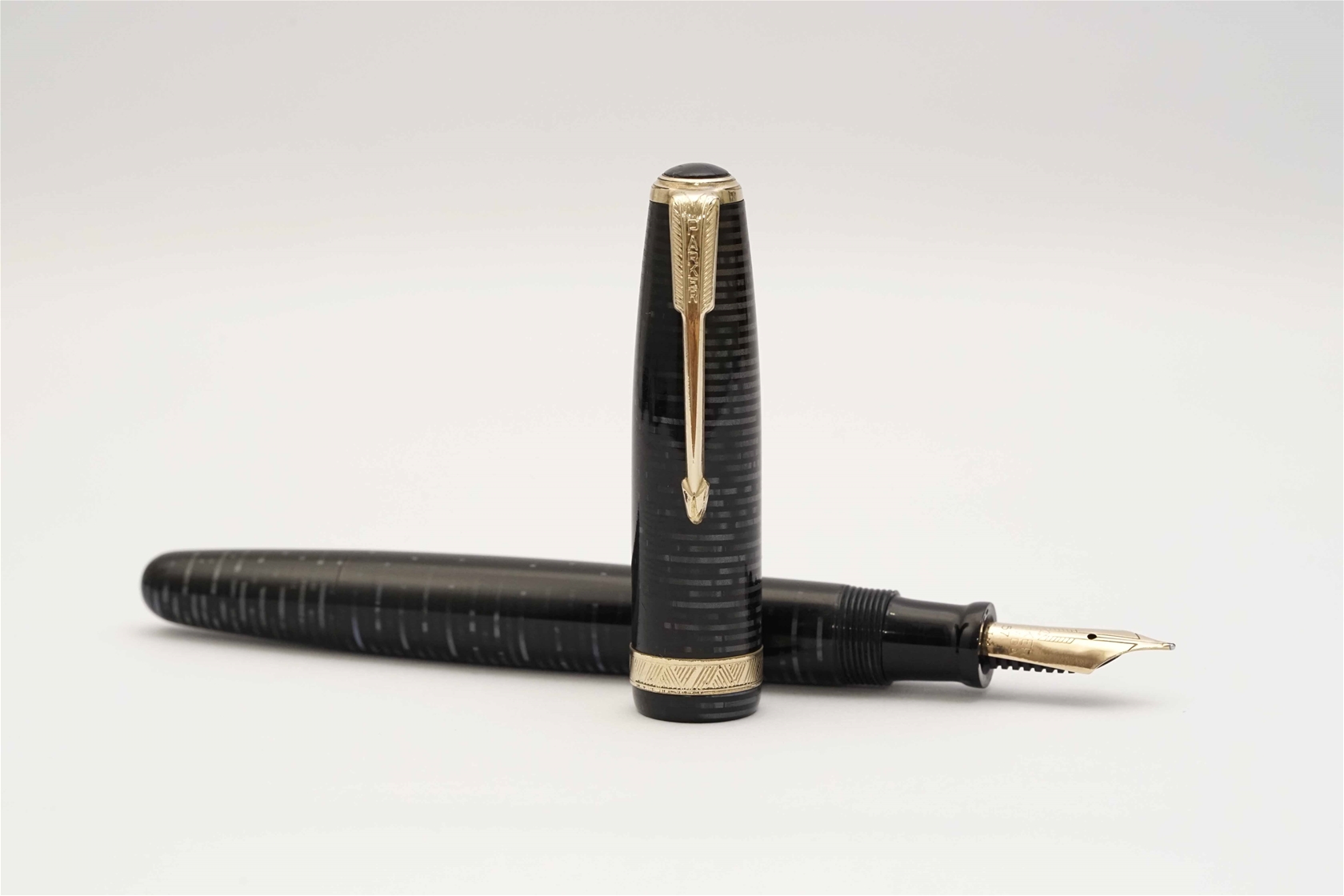 Bút máy Parker Vacumatic Major Azure Blue 14K M