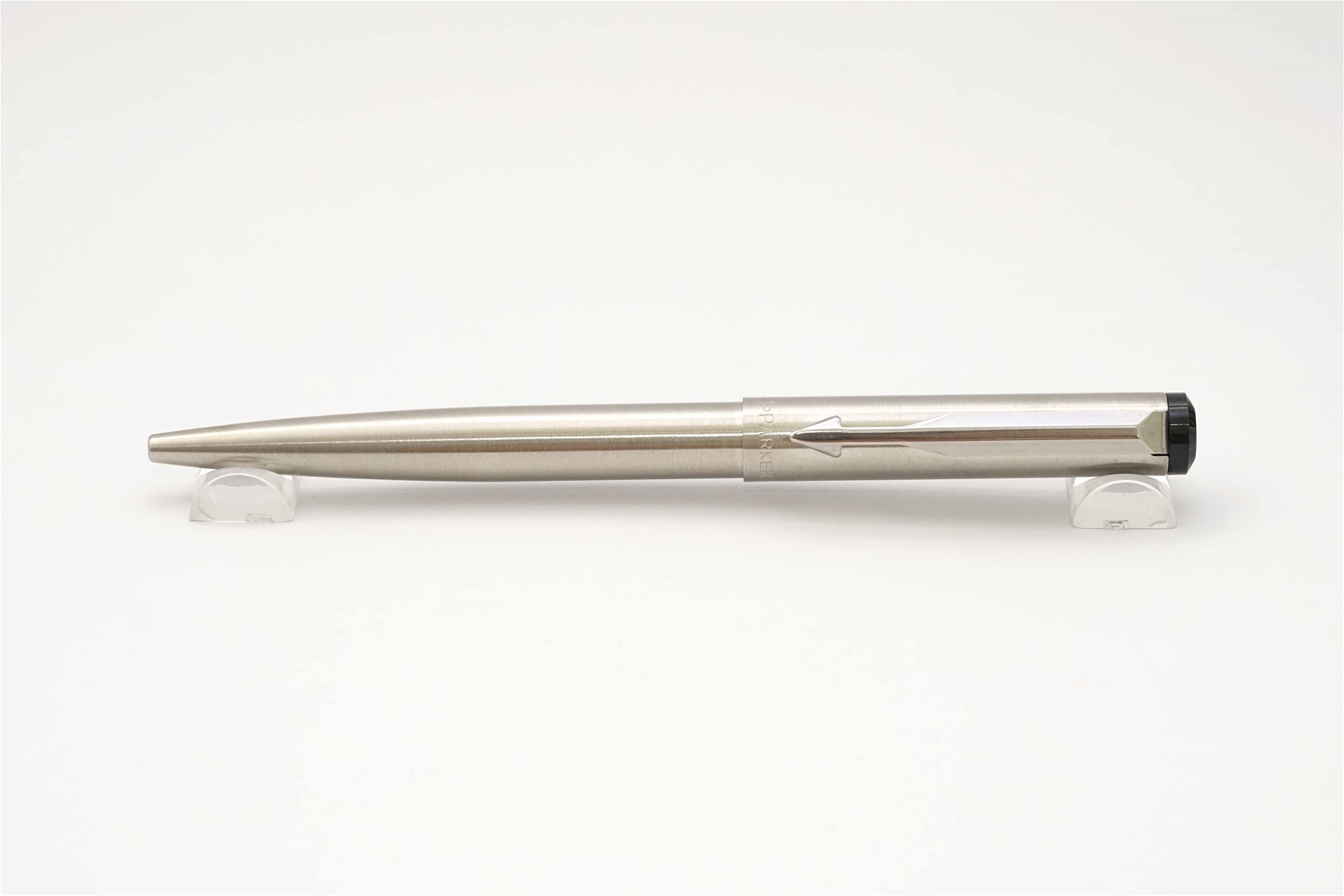 Bút bi Parker Vector Stainless Steel CT Ballpoint Pen